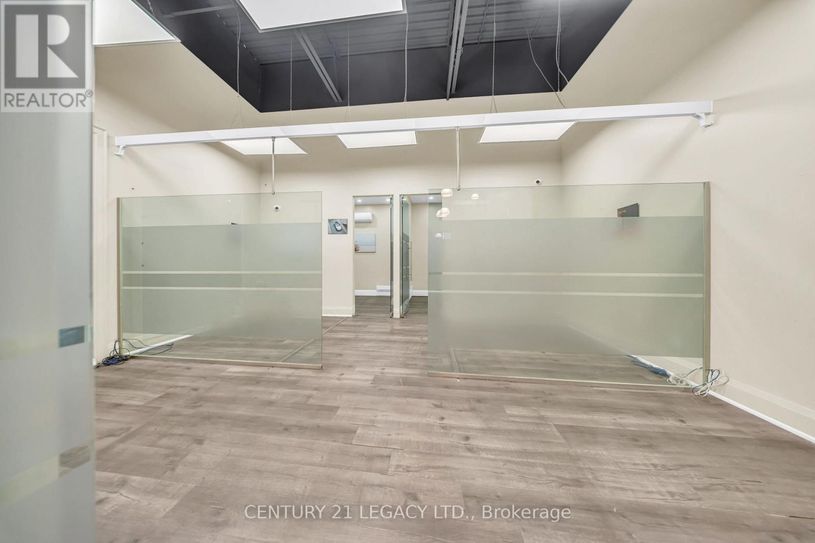 2385 Royal Windsor Drive, Mississauga, Ontario  L5J 1K9 - Photo 13 - W13776814