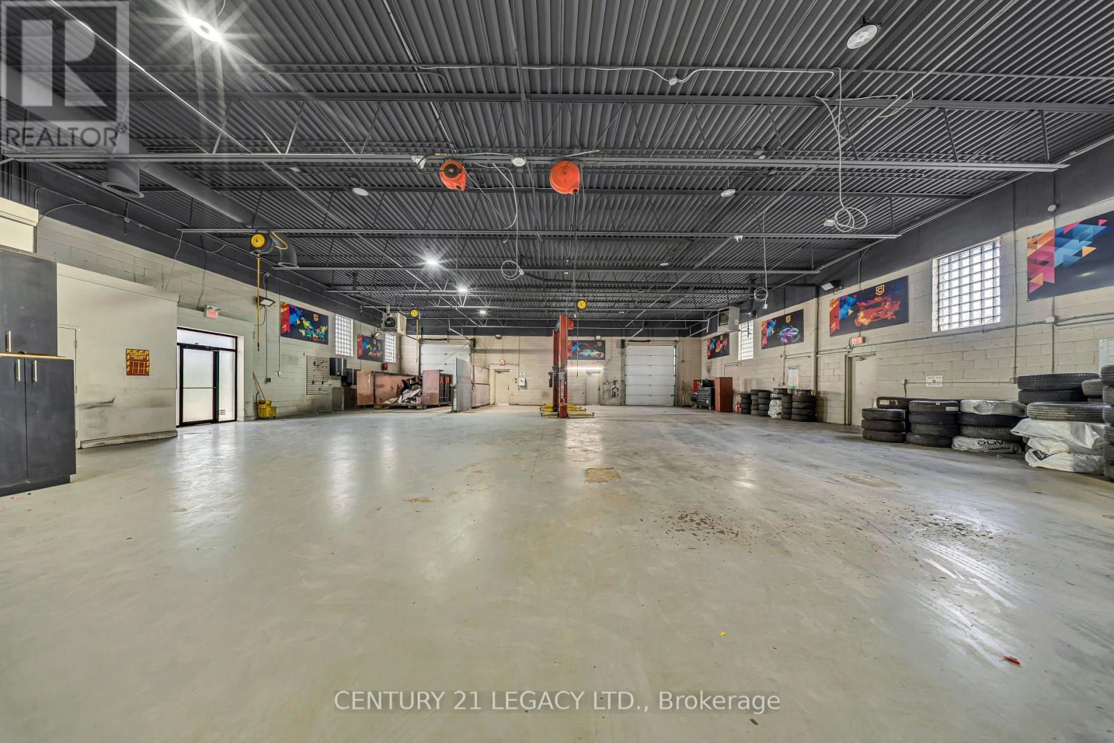 2385 Royal Windsor Drive, Mississauga, Ontario  L5J 1K9 - Photo 19 - W13776814