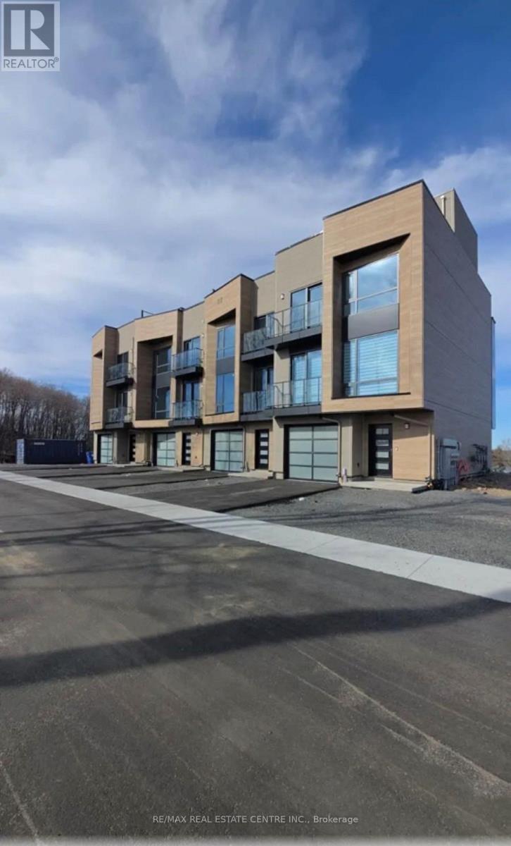 3 - 22 CHAU HA CIRCLE, Huntsville, Ontario