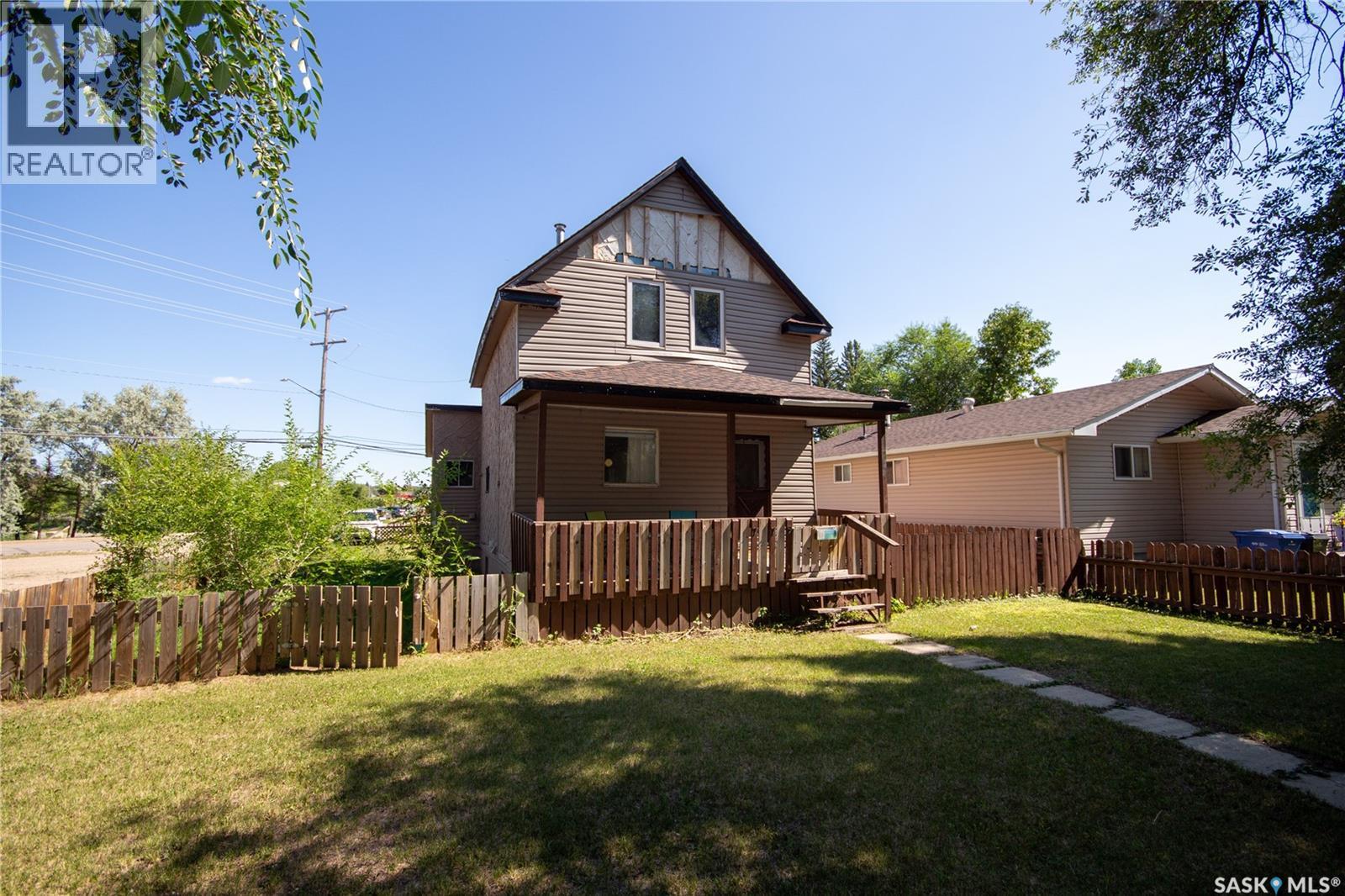 772 101st Street, North Battleford, Saskatchewan  S9A 0Z1 - Photo 1 - SK048167