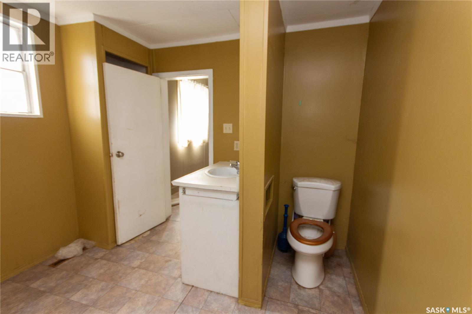 772 101st Street, North Battleford, Saskatchewan  S9A 0Z1 - Photo 12 - SK048167