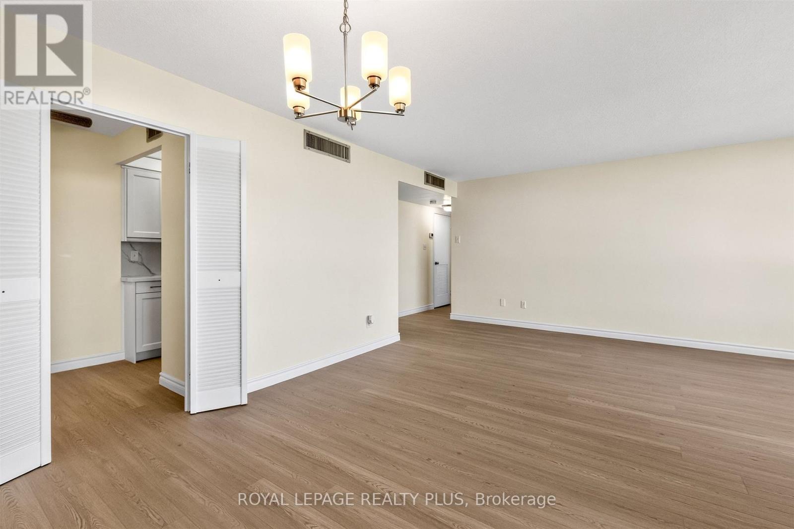 1608 - 1333 Bloor Street, Mississauga, Ontario  L4Y 3T6 - Photo 19 - W13775438