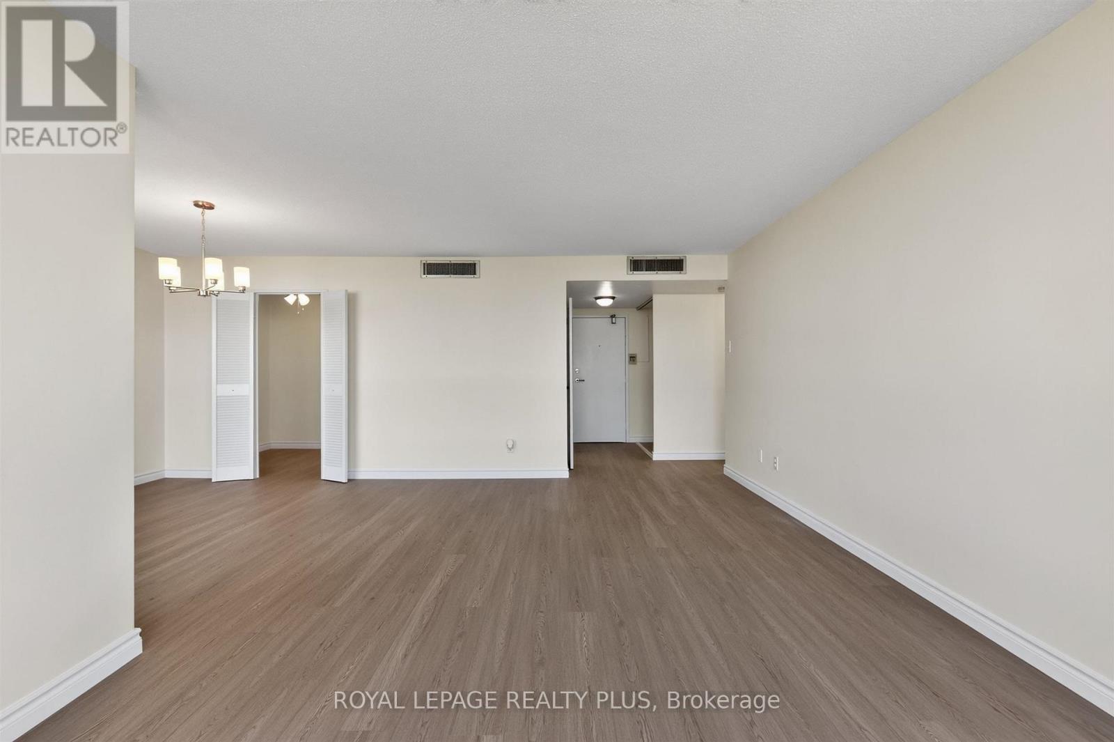 1608 - 1333 Bloor Street, Mississauga, Ontario  L4Y 3T6 - Photo 12 - W13775438