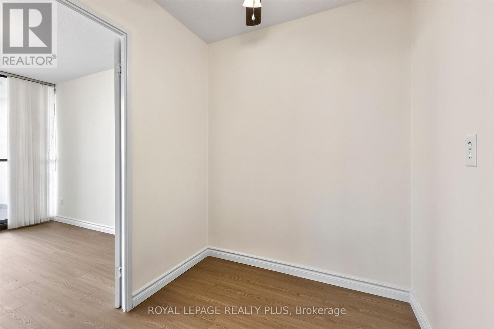 1608 - 1333 Bloor Street, Mississauga, Ontario  L4Y 3T6 - Photo 24 - W13775438