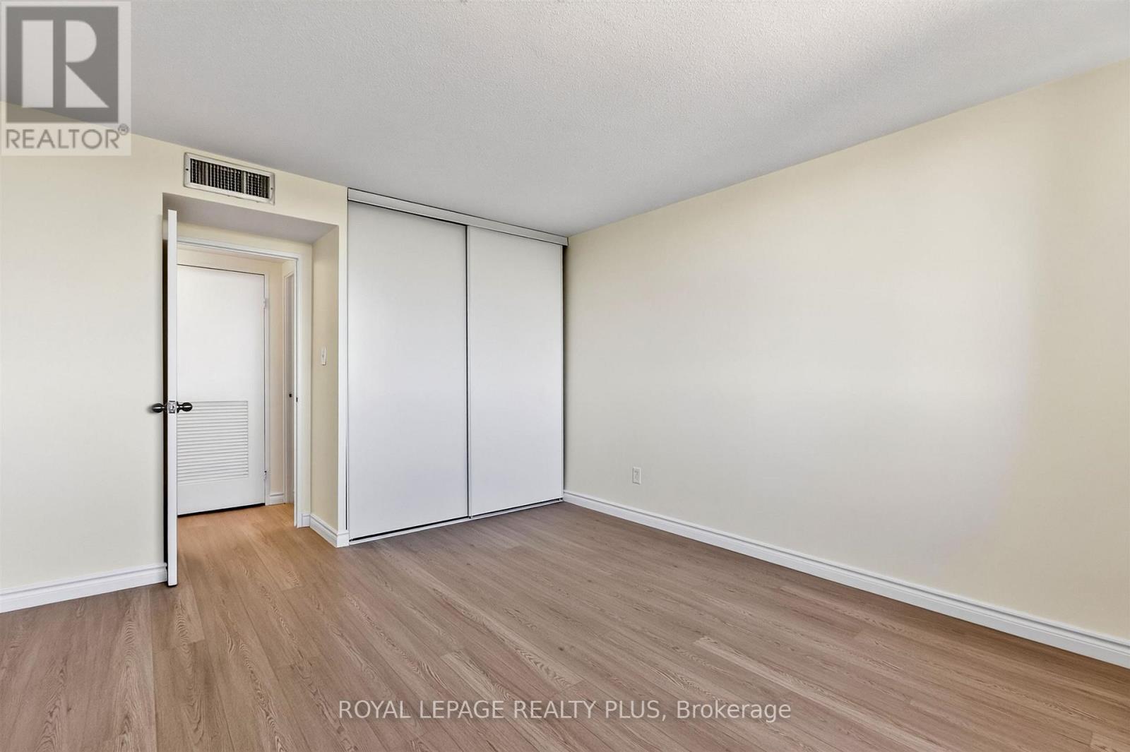 1608 - 1333 Bloor Street, Mississauga, Ontario  L4Y 3T6 - Photo 29 - W13775438