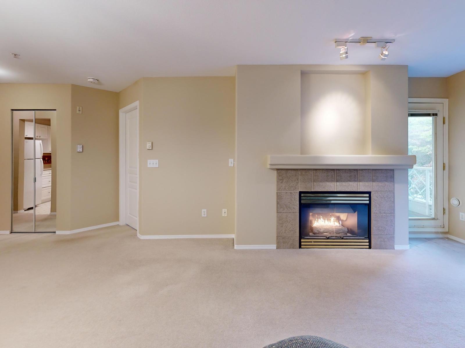 316 9979 140th Street, Surrey, British Columbia  V3T 5W2 - Photo 6 - R3163578