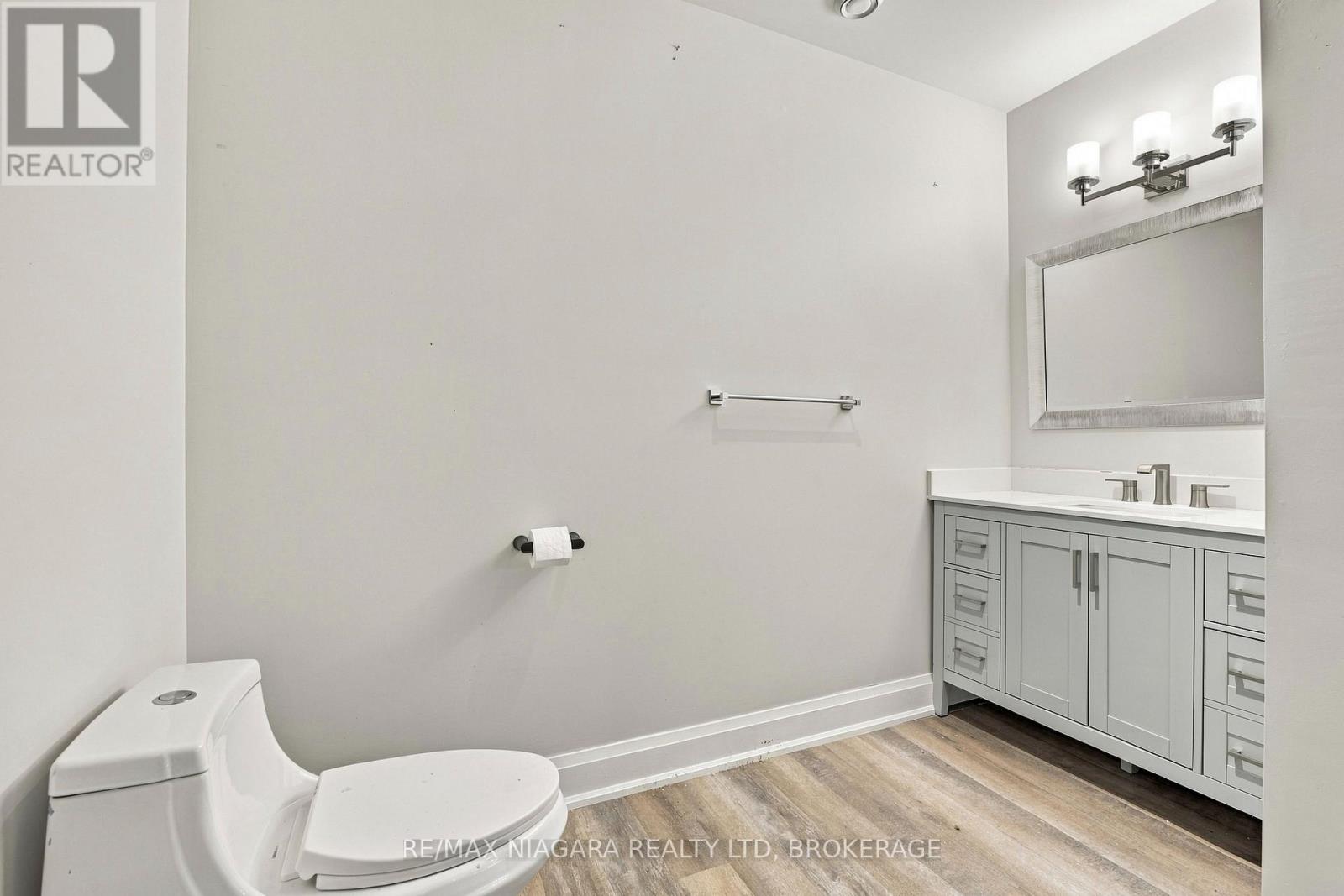 31 Berkshire Drive, St. Catharines, Ontario  L2M 0C2 - Photo 35 - X13664696