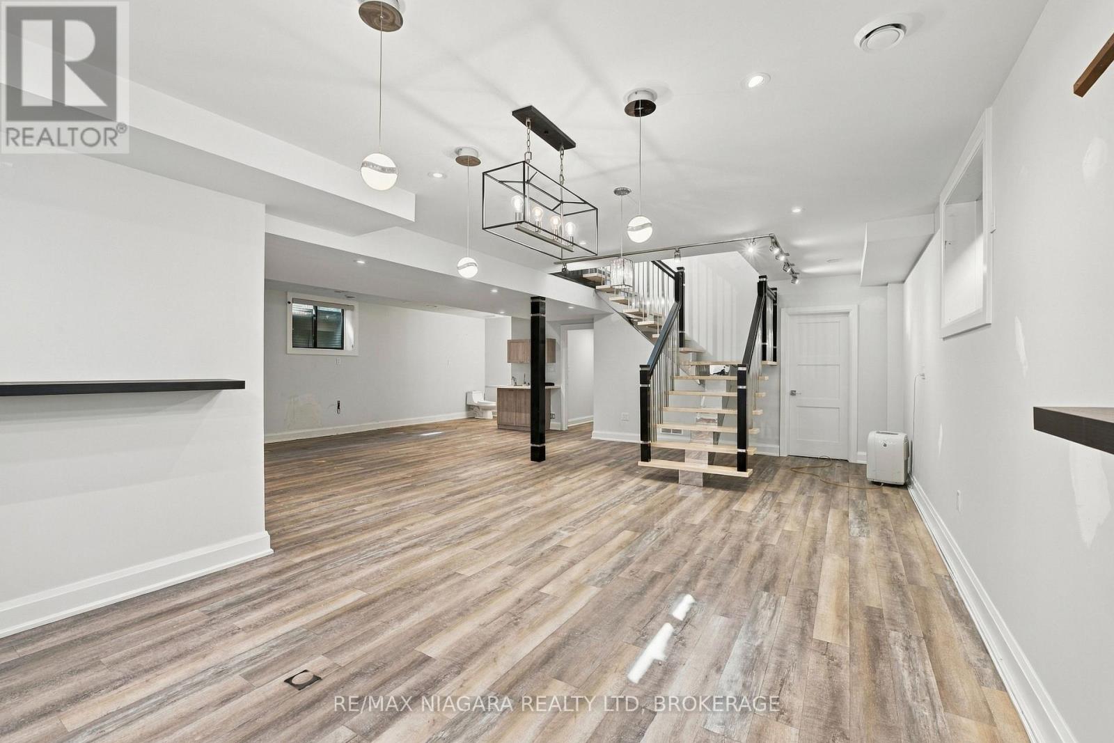 31 Berkshire Drive, St. Catharines, Ontario  L2M 0C2 - Photo 31 - X13664696