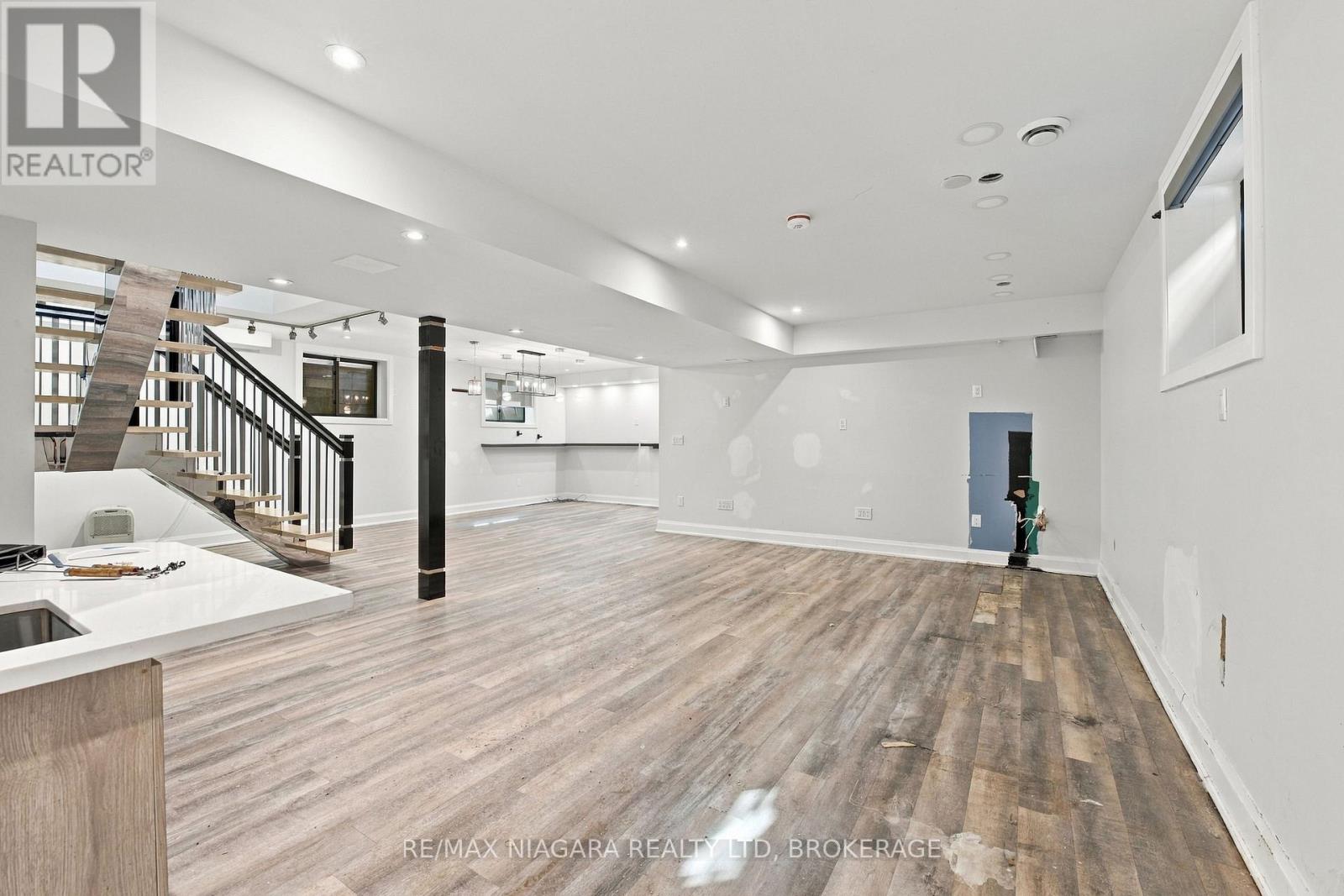 31 Berkshire Drive, St. Catharines, Ontario  L2M 0C2 - Photo 34 - X13664696