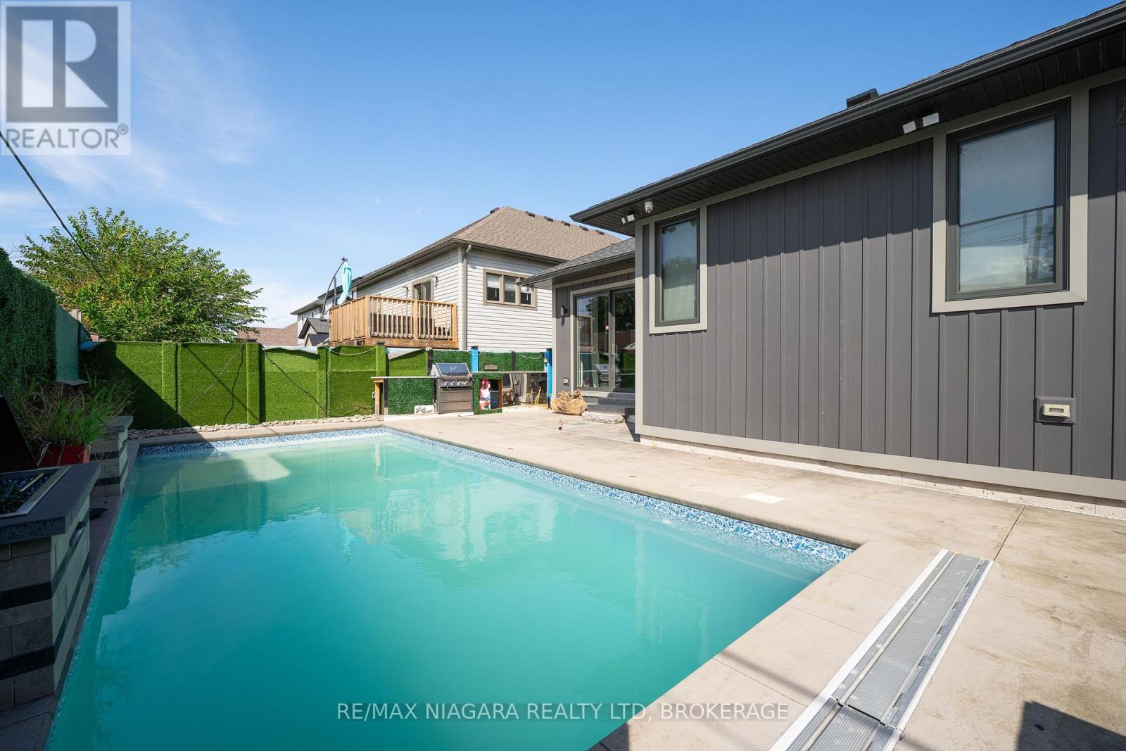 31 Berkshire Drive, St. Catharines, Ontario  L2M 0C2 - Photo 36 - X13664696