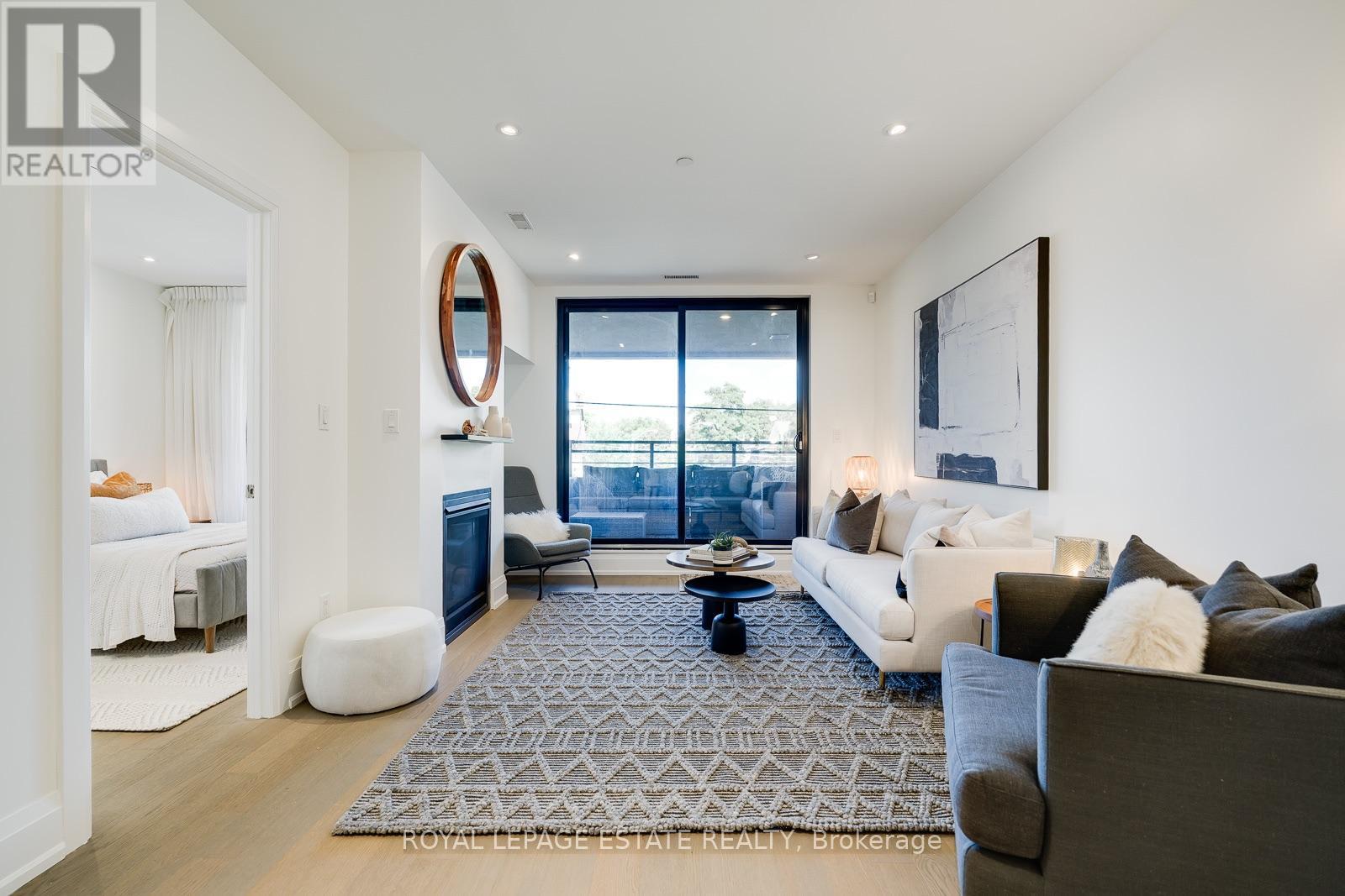 206 - 365 KINGSTON ROAD, Toronto, Ontario