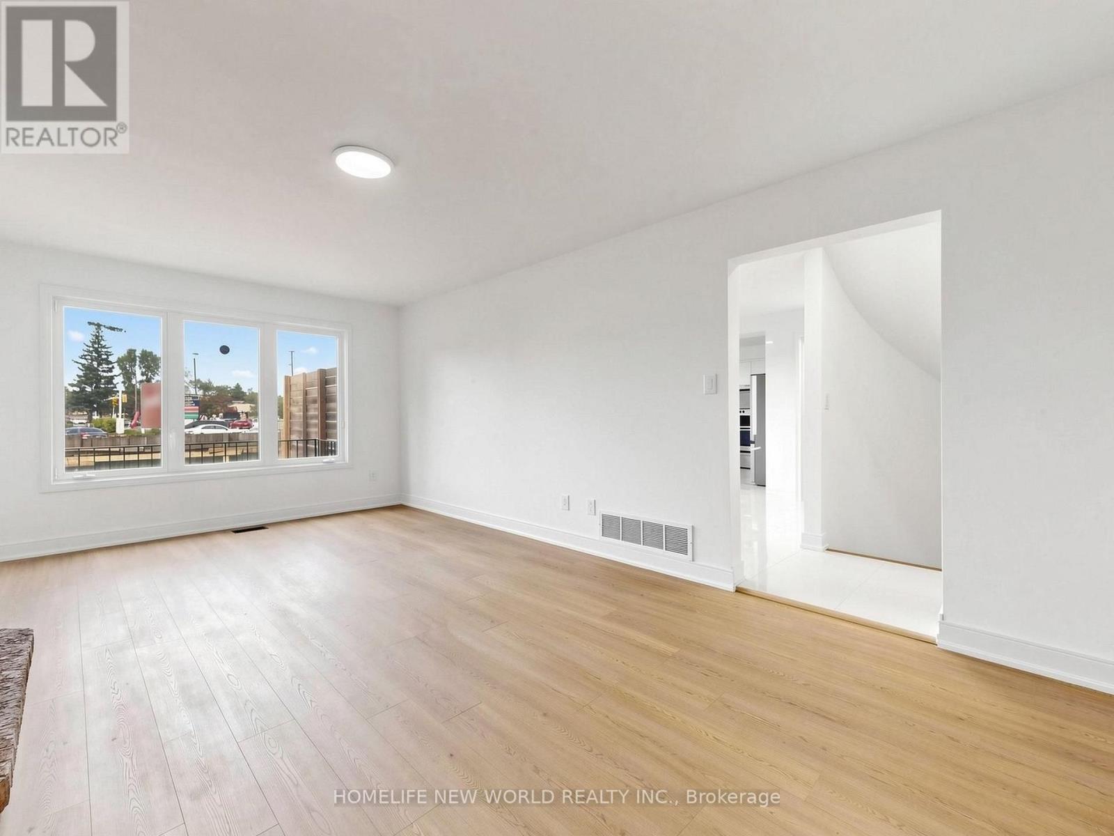 21 Lovekin Grove, Toronto, Ontario  M1T 3T5 - Photo 12 - E13776904