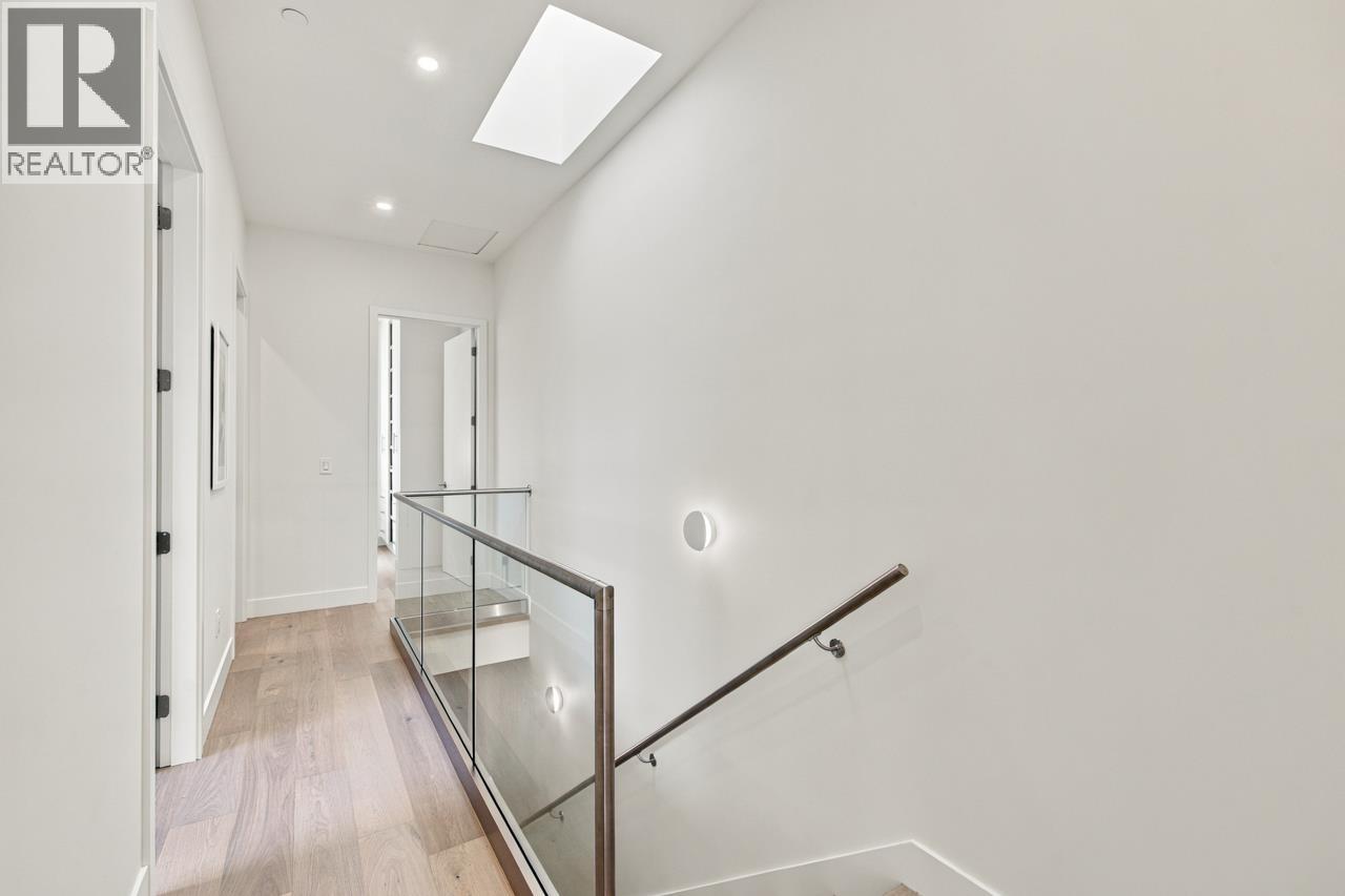 2 2509 Kitchener Street, Vancouver, British Columbia  V5K 3C7 - Photo 13 - R3164699