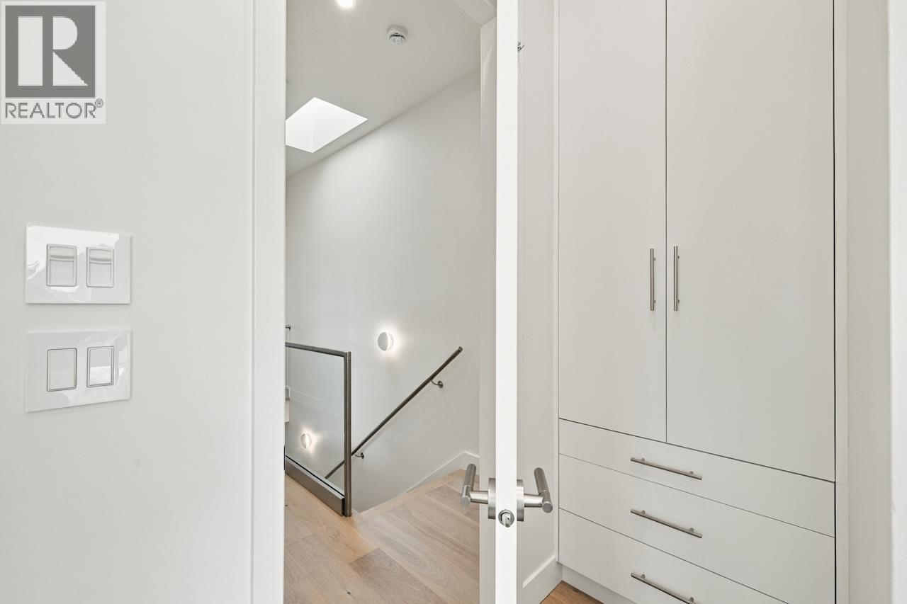 2 2509 Kitchener Street, Vancouver, British Columbia  V5K 3C7 - Photo 19 - R3164699