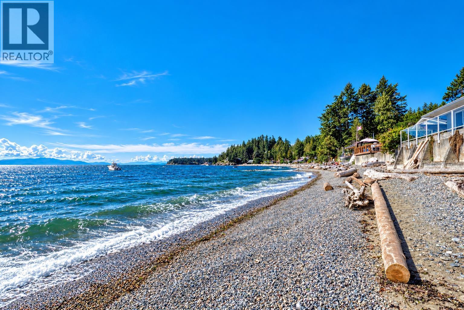 6833 SUNSHINE COAST HIGHWAY, sechelt, British Columbia