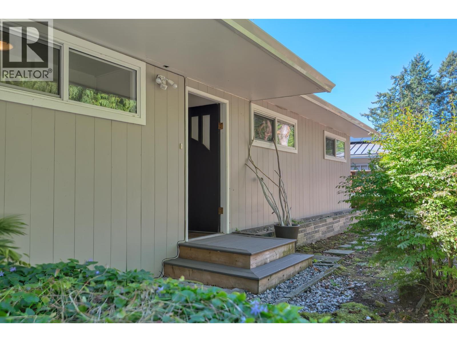 6833 Sunshine Coast Highway, Sechelt, British Columbia  V7Z 0T2 - Photo 27 - R3164701