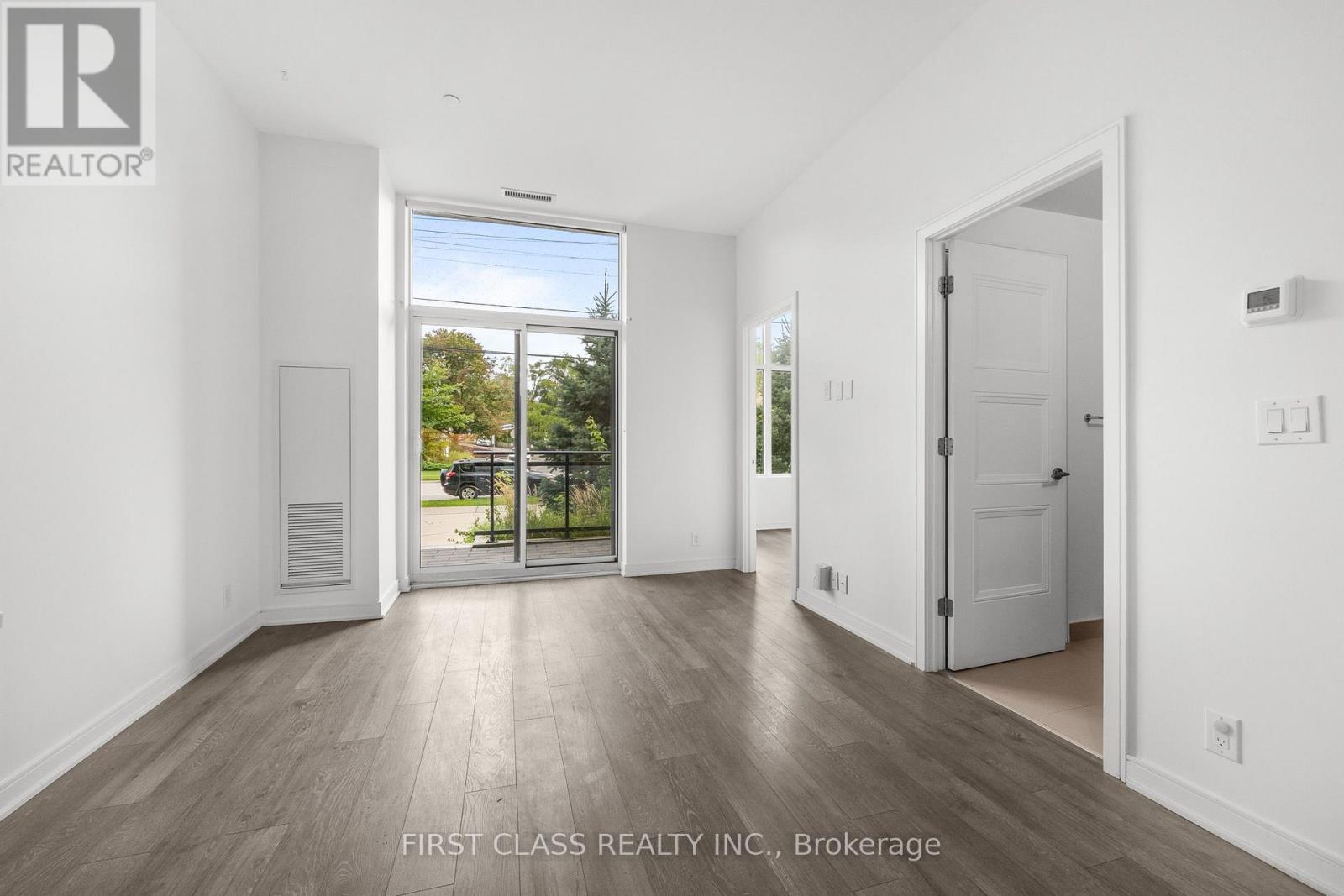 110 - 1 Neighbourhood Lane, Toronto, Ontario  M8Y 0C2 - Photo 10 - W13776888