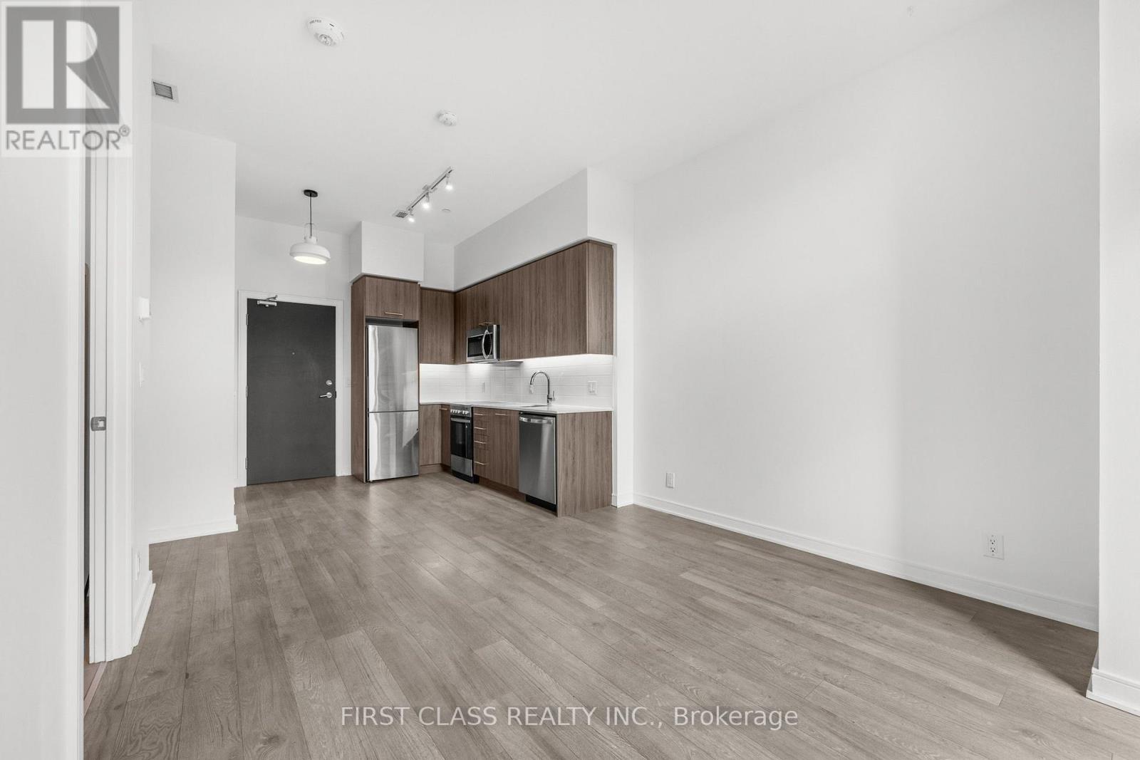 110 - 1 Neighbourhood Lane, Toronto, Ontario  M8Y 0C2 - Photo 11 - W13776888