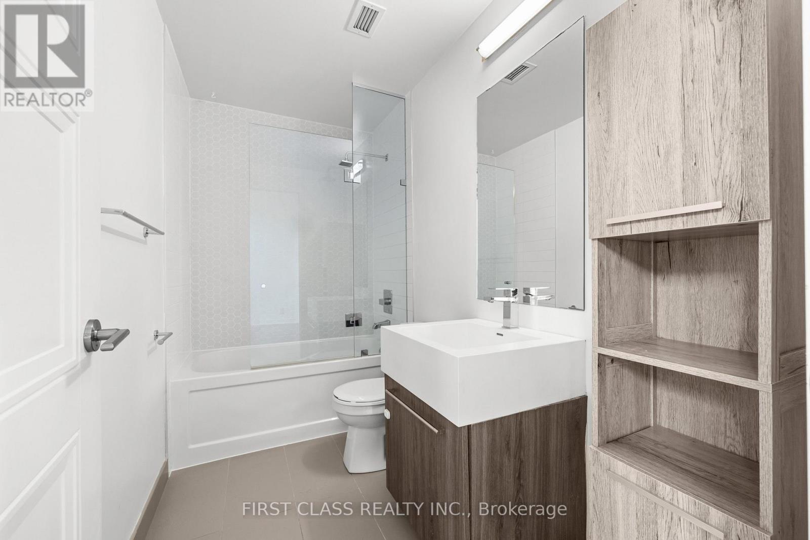 110 - 1 Neighbourhood Lane, Toronto, Ontario  M8Y 0C2 - Photo 22 - W13776888
