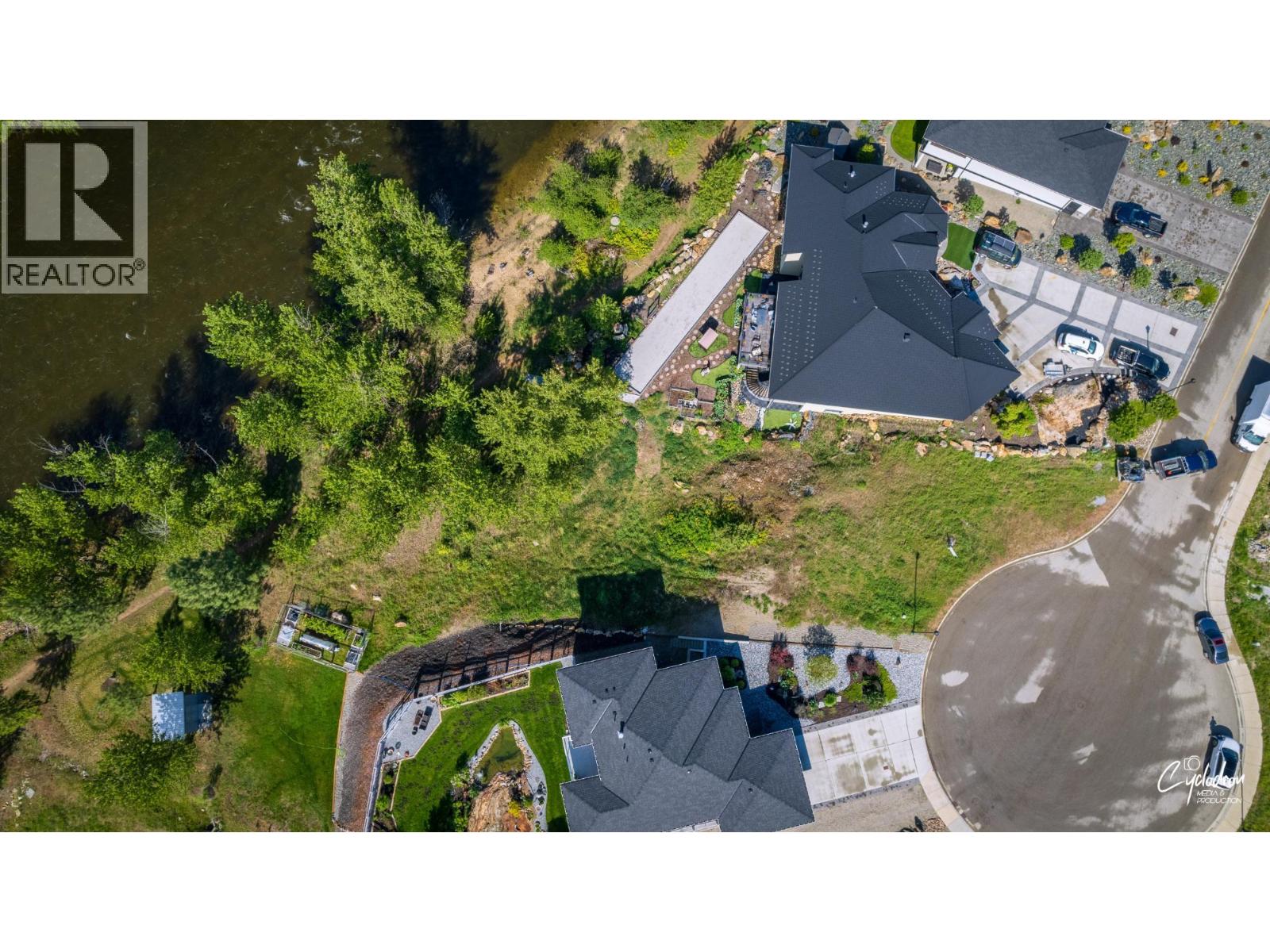 8840 Riverside Drive, Grand Forks, British Columbia V0H 1H0 - Photo 4 - 2479805