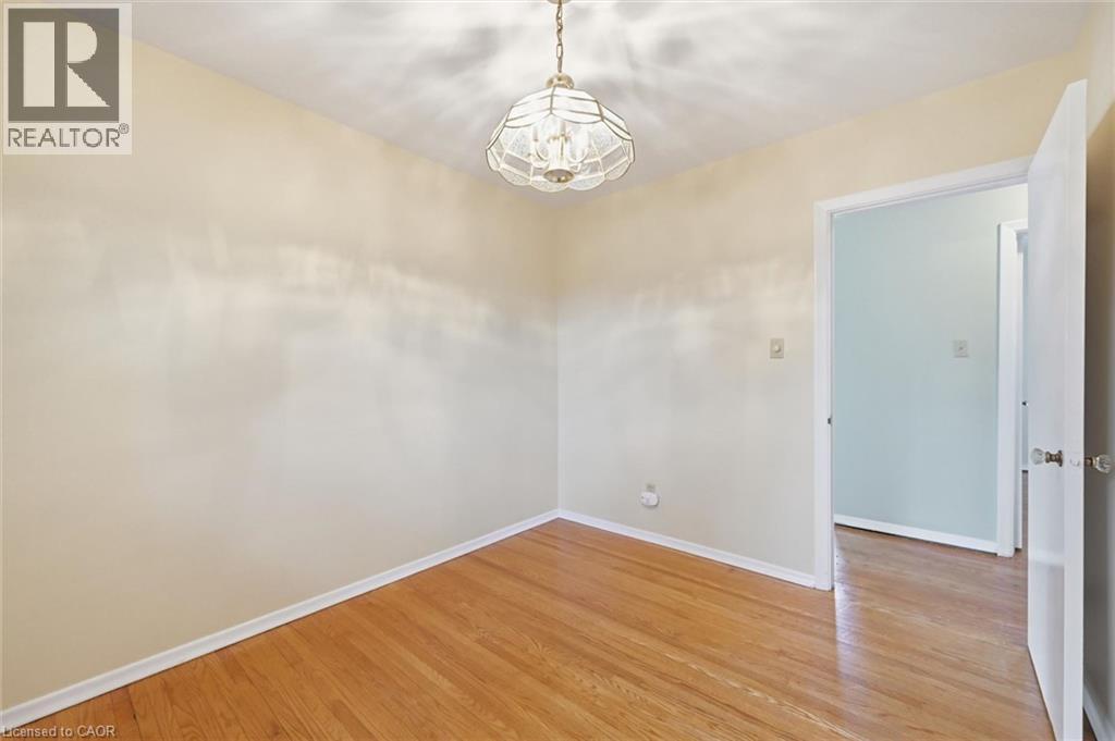 185 Euston Road, Burlington, Ontario  L7L 4V7 - Photo 14 - 40849604