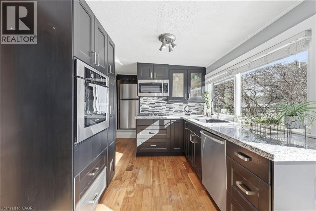 31 Hunter Street, Dundas, Ontario  L9H 1E5 - Photo 14 - 40862848