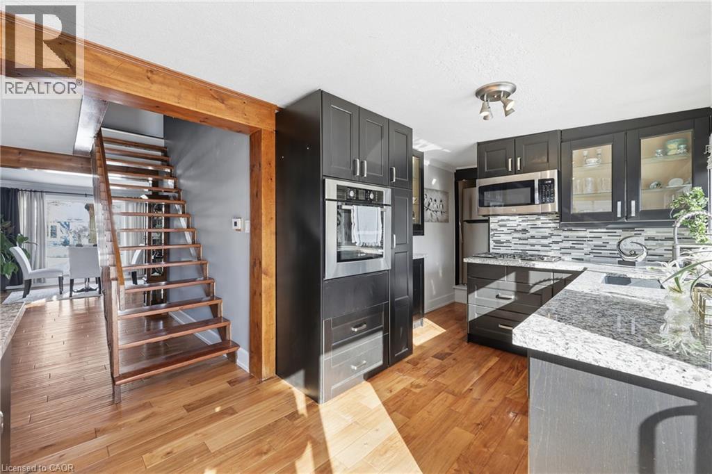 31 Hunter Street, Dundas, Ontario  L9H 1E5 - Photo 13 - 40862848