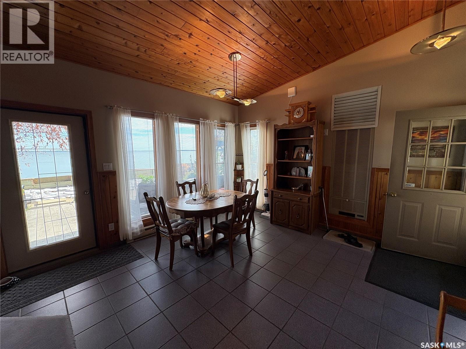 122 Lakeshore Lane, Leslie Beach, Saskatchewan  S0A 1A0 - Photo 11 - SK048144