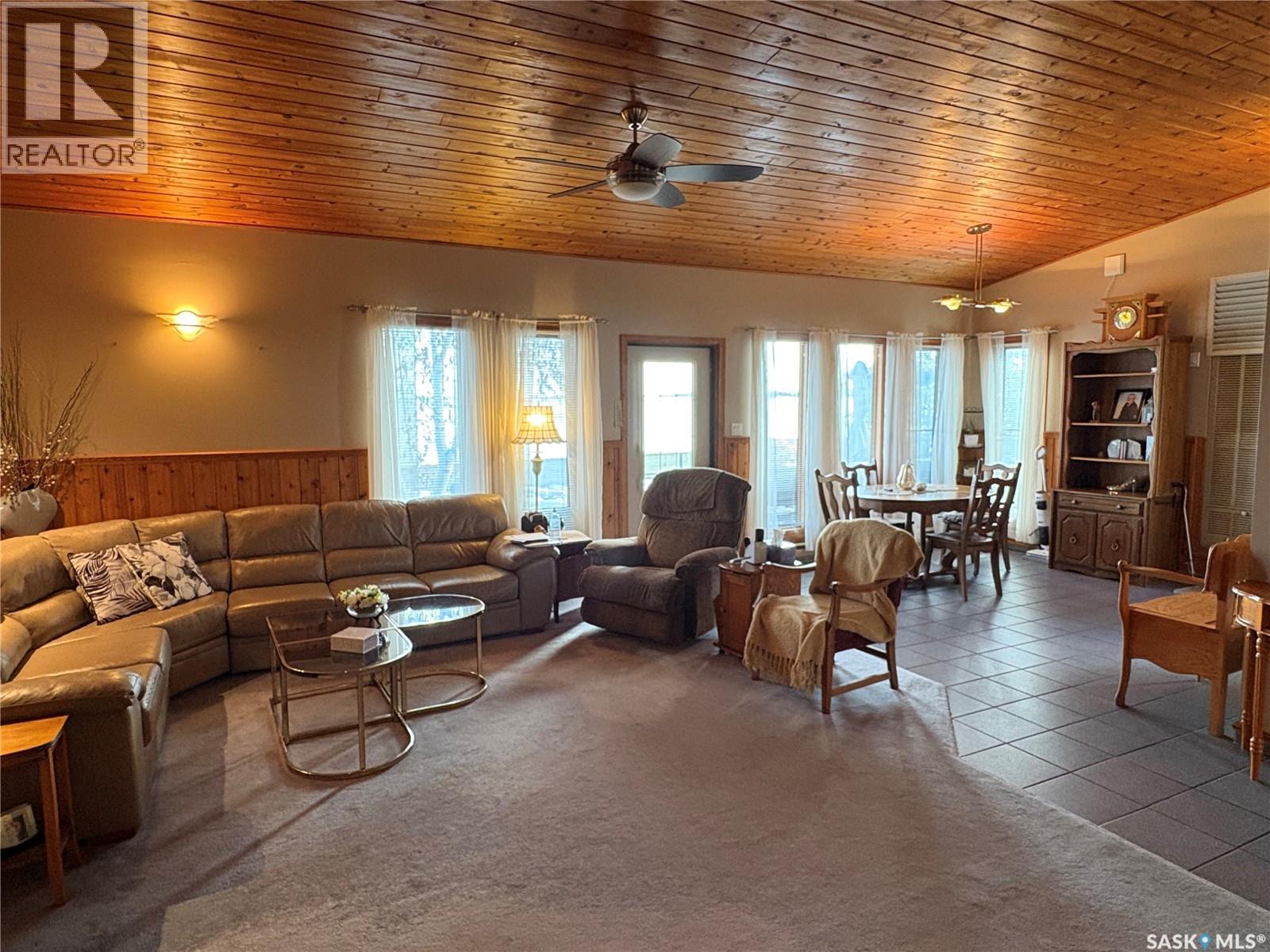 122 Lakeshore Lane, Leslie Beach, Saskatchewan  S0A 1A0 - Photo 15 - SK048144