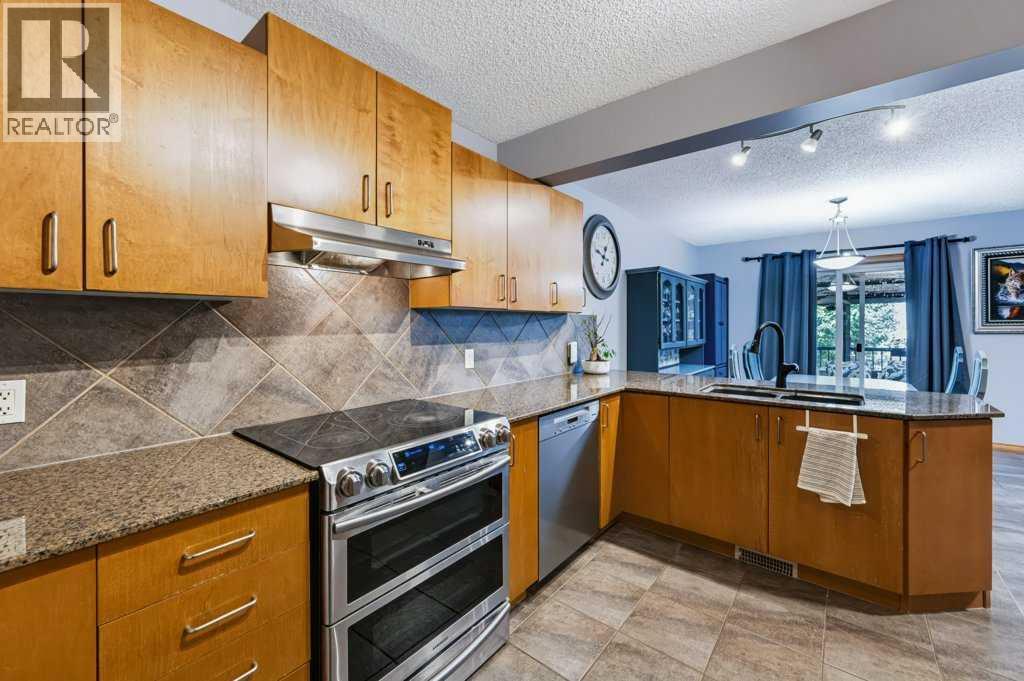 81 Chapman Close Se, Calgary, Alberta  T2X 3S8 - Photo 13 - A2344816