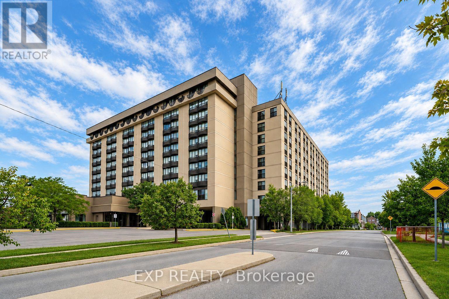 312 - 2737 KEELE STREET, Toronto, Ontario