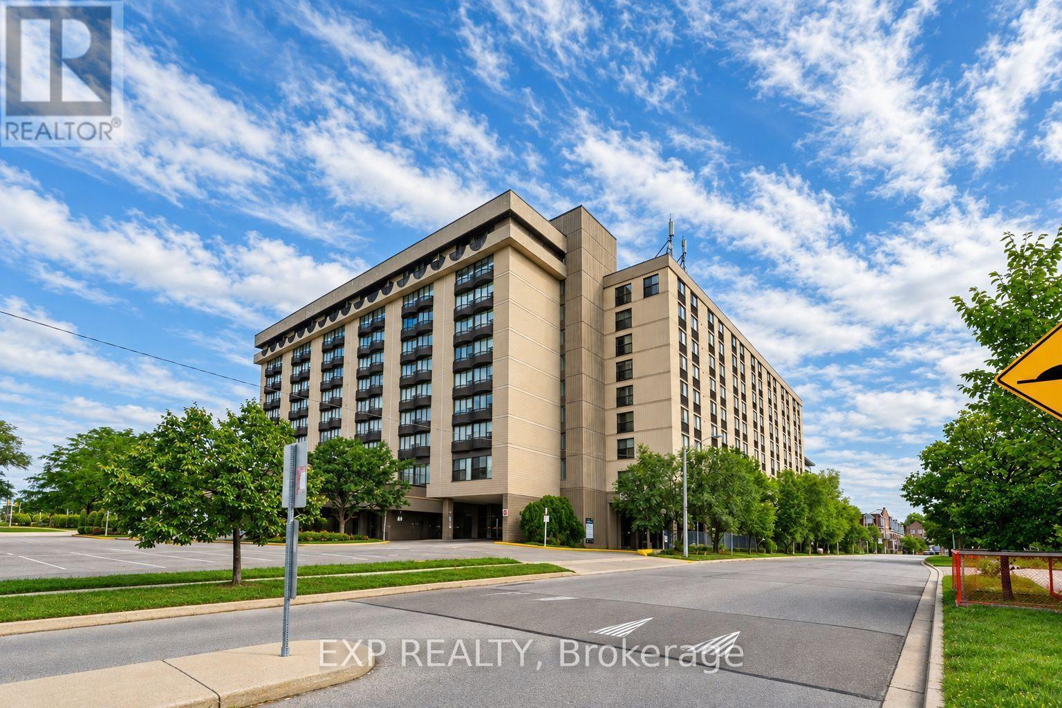312 - 2737 Keele Street, Toronto, Ontario  M3M 2E9 - Photo 3 - W13718154