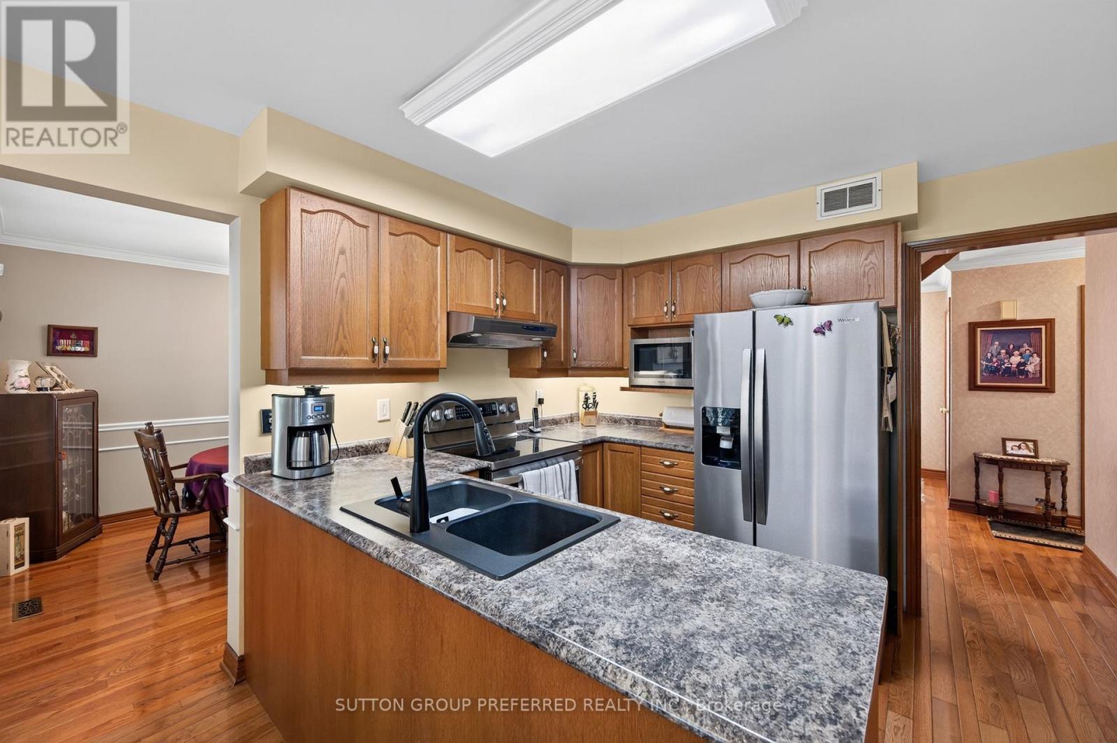 1035 Dearness Drive, London South, Ontario  N6E 1N8 - Photo 22 - X13776938