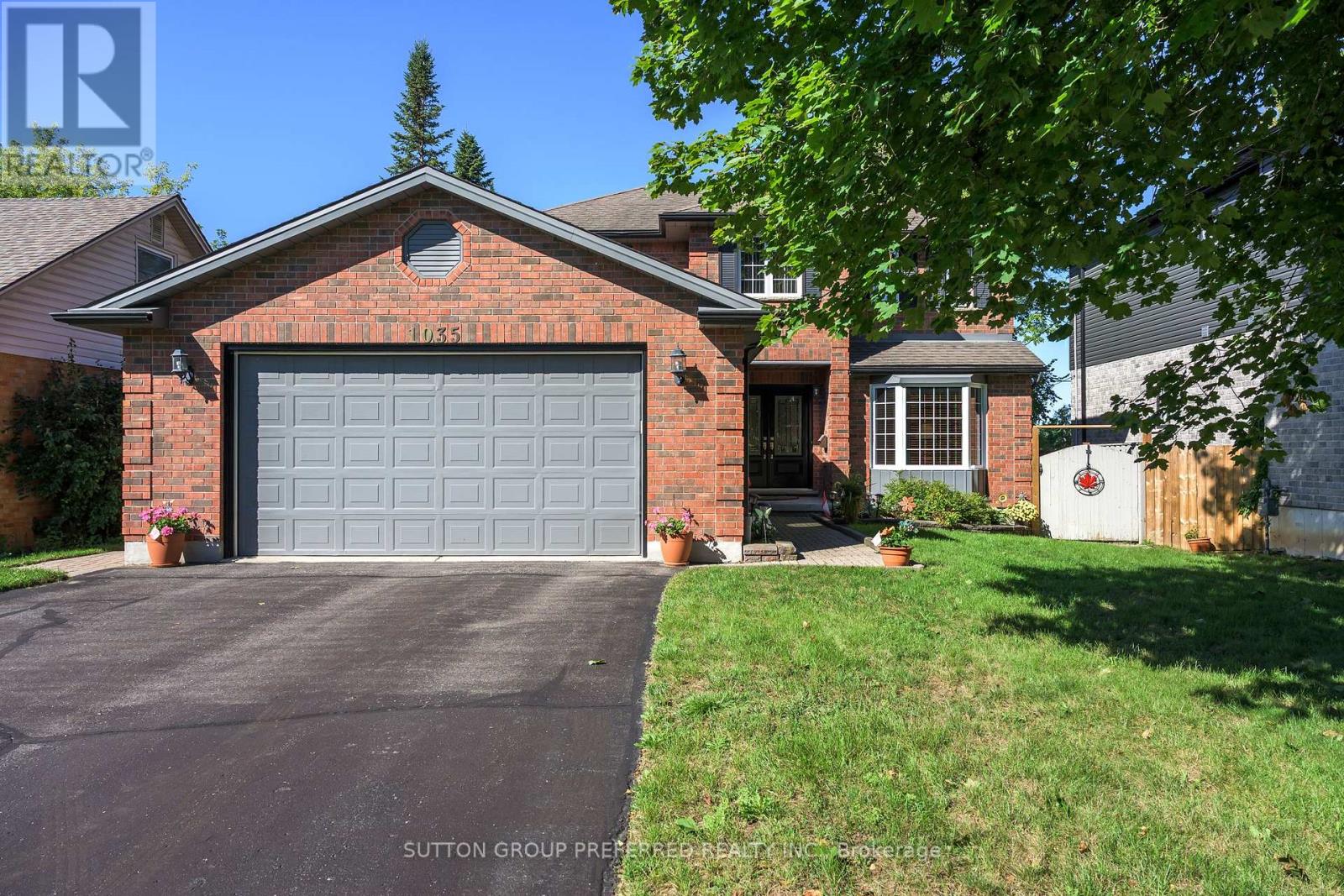 1035 Dearness Drive, London South, Ontario  N6E 1N8 - Photo 3 - X13776938