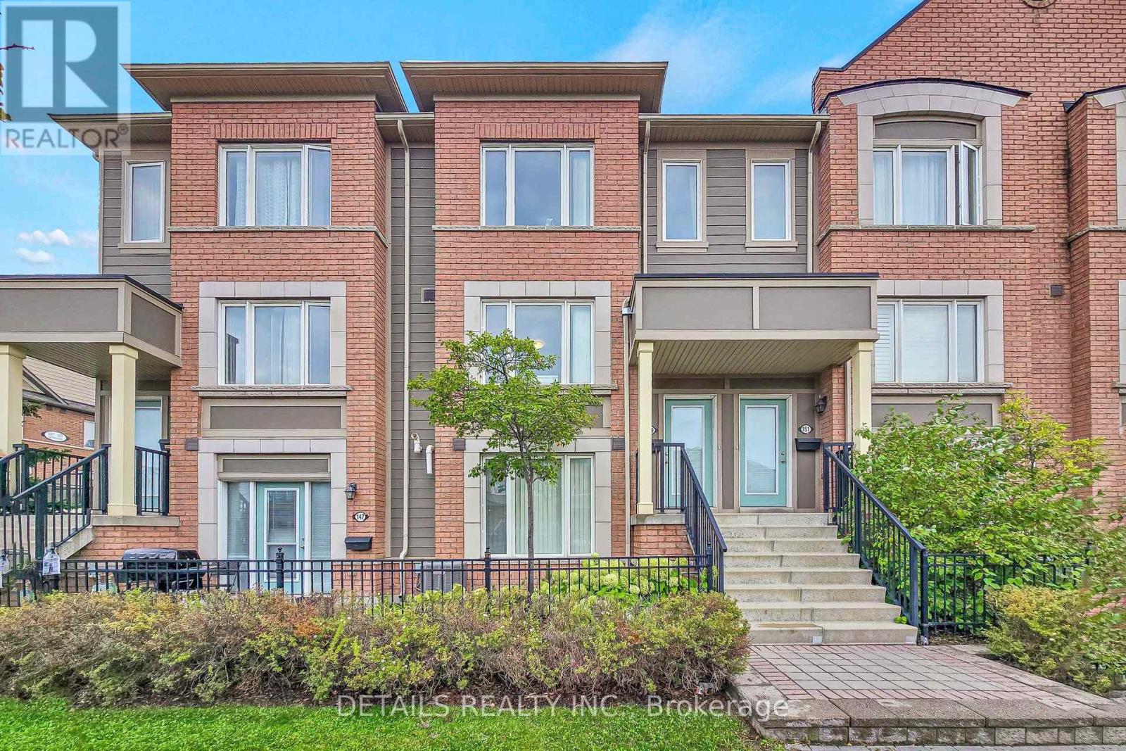 149 LEWIS HONEY DRIVE, Aurora, Ontario