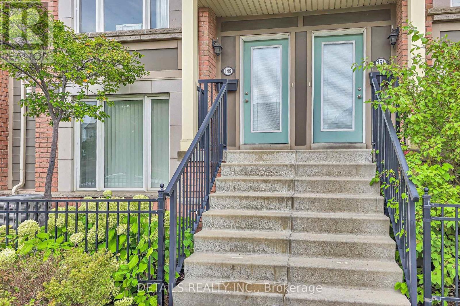 149 Lewis Honey Drive, Aurora, Ontario  L4G 0R8 - Photo 2 - N13776944
