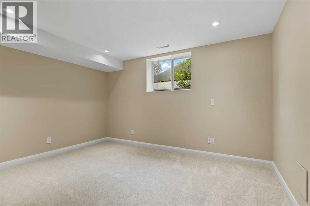 48 Butler Crescent Nw, Calgary, Alberta  T2L 1K3 - Photo 14 - A2343014