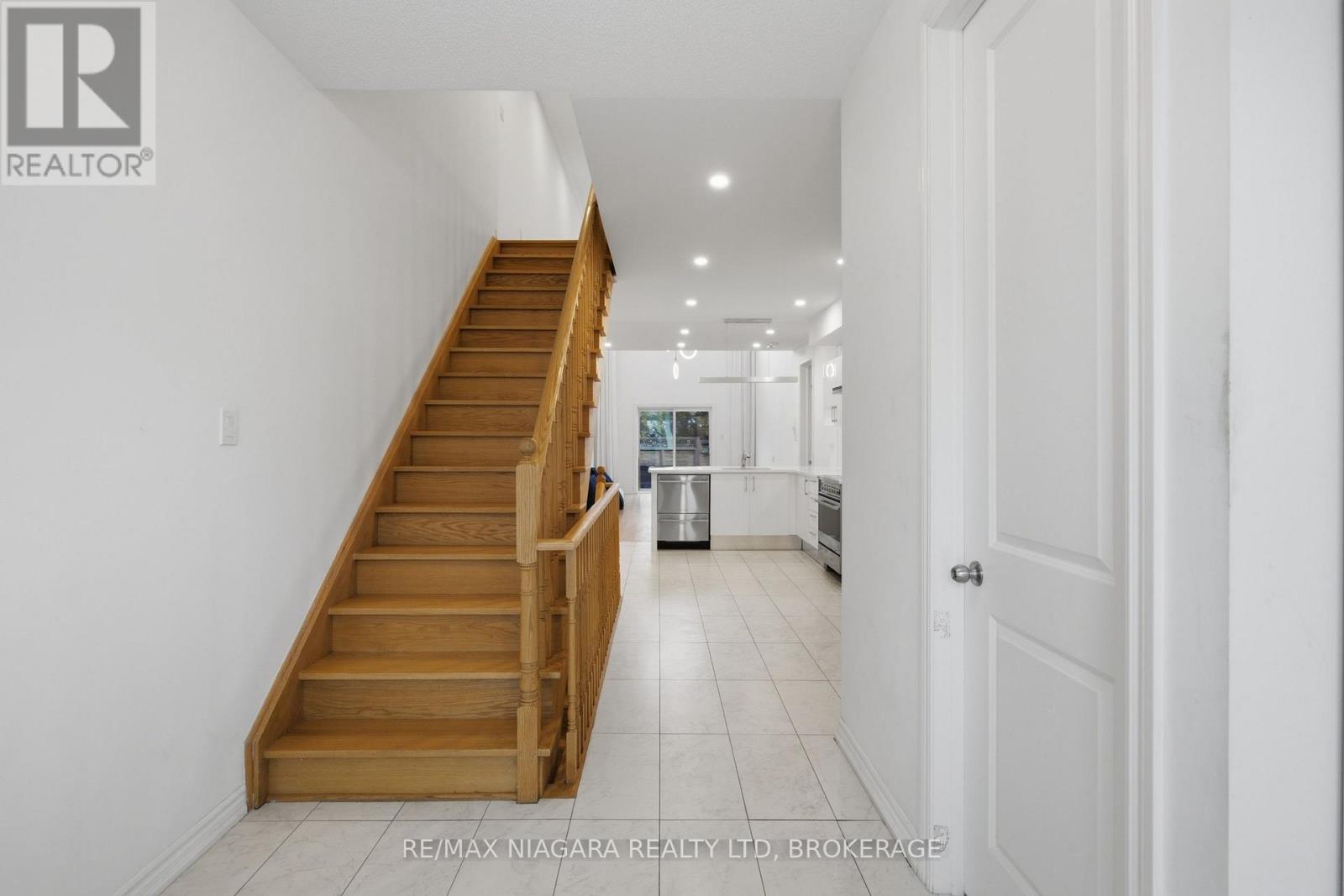 12 George Manor, Niagara-On-The-Lake, Ontario  L0S 1J0 - Photo 17 - X13777002