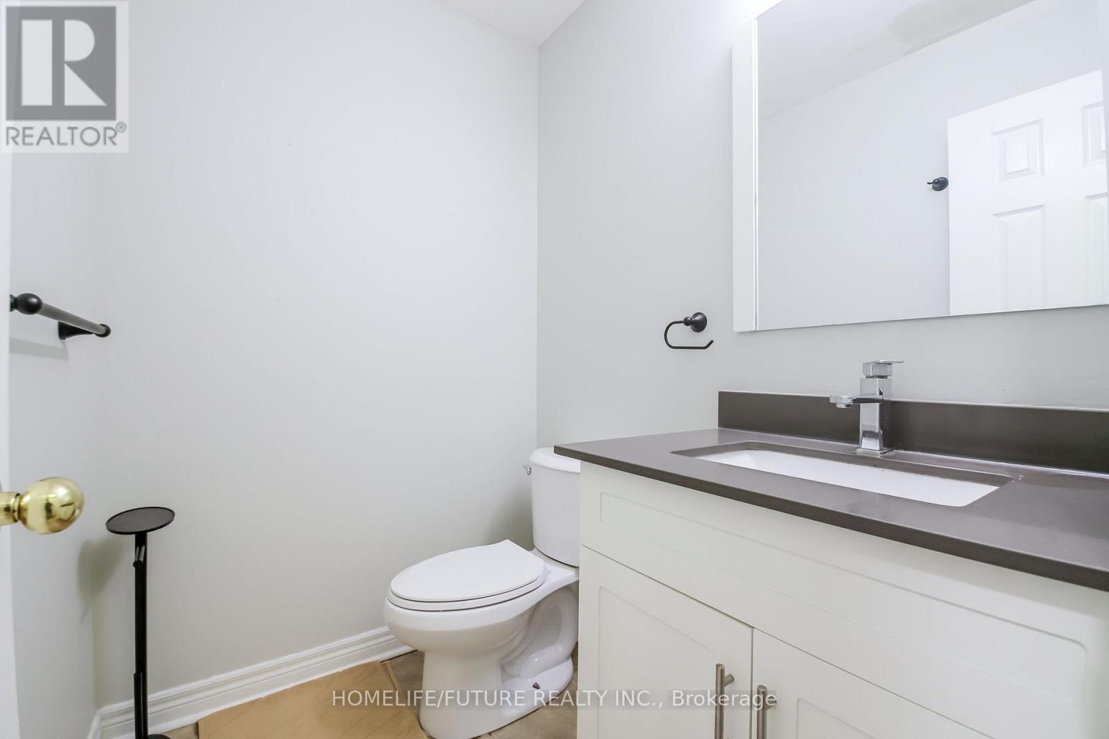 58 Jonesridge Drive, Ajax, Ontario  L1T 0B2 - Photo 9 - E13776970