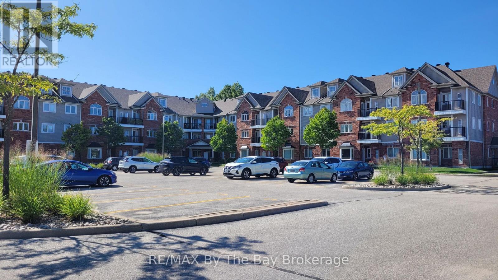 106 - 16 WESTBURY ROAD, Wasaga Beach, Ontario