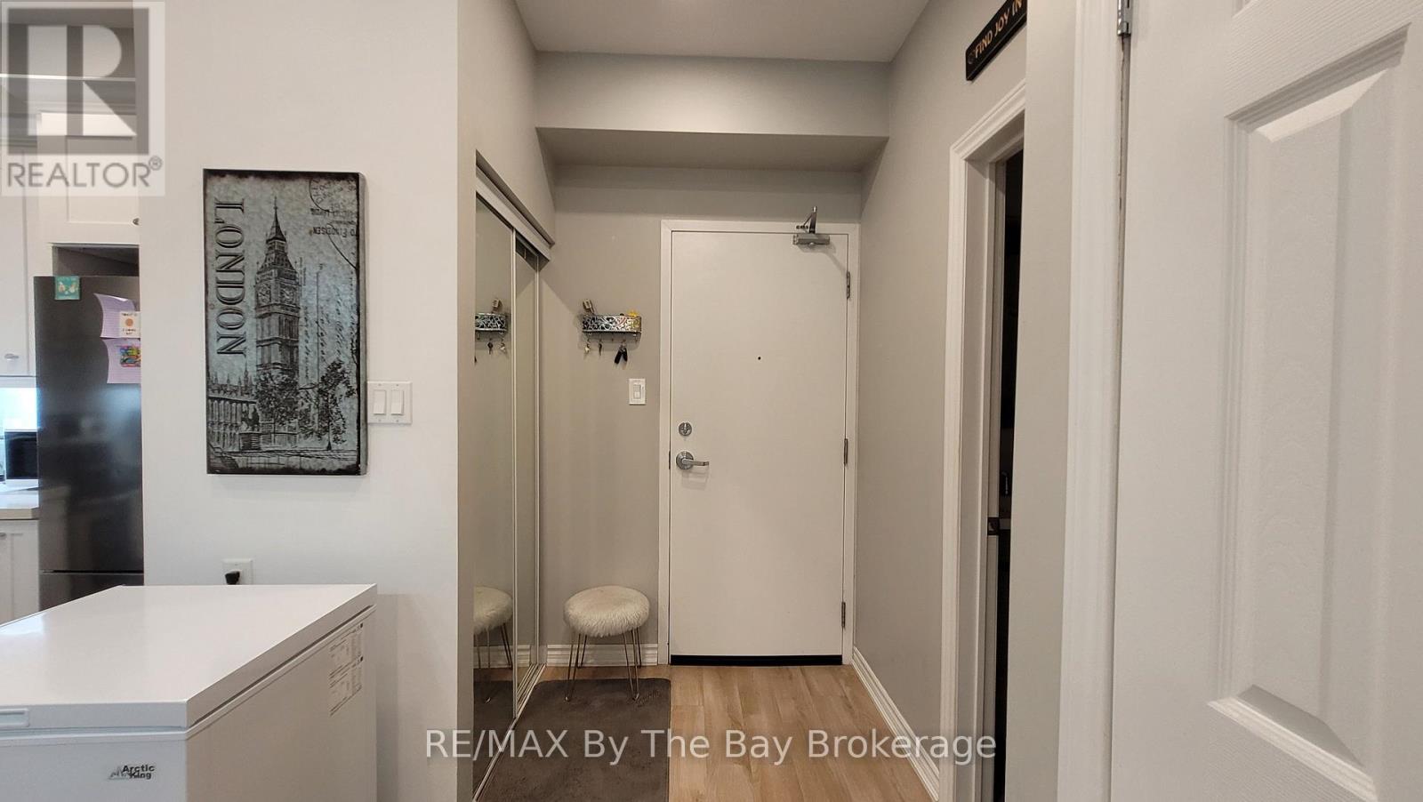106 - 16 Westbury Road, Wasaga Beach, Ontario  L9Z 0B8 - Photo 2 - S13776916