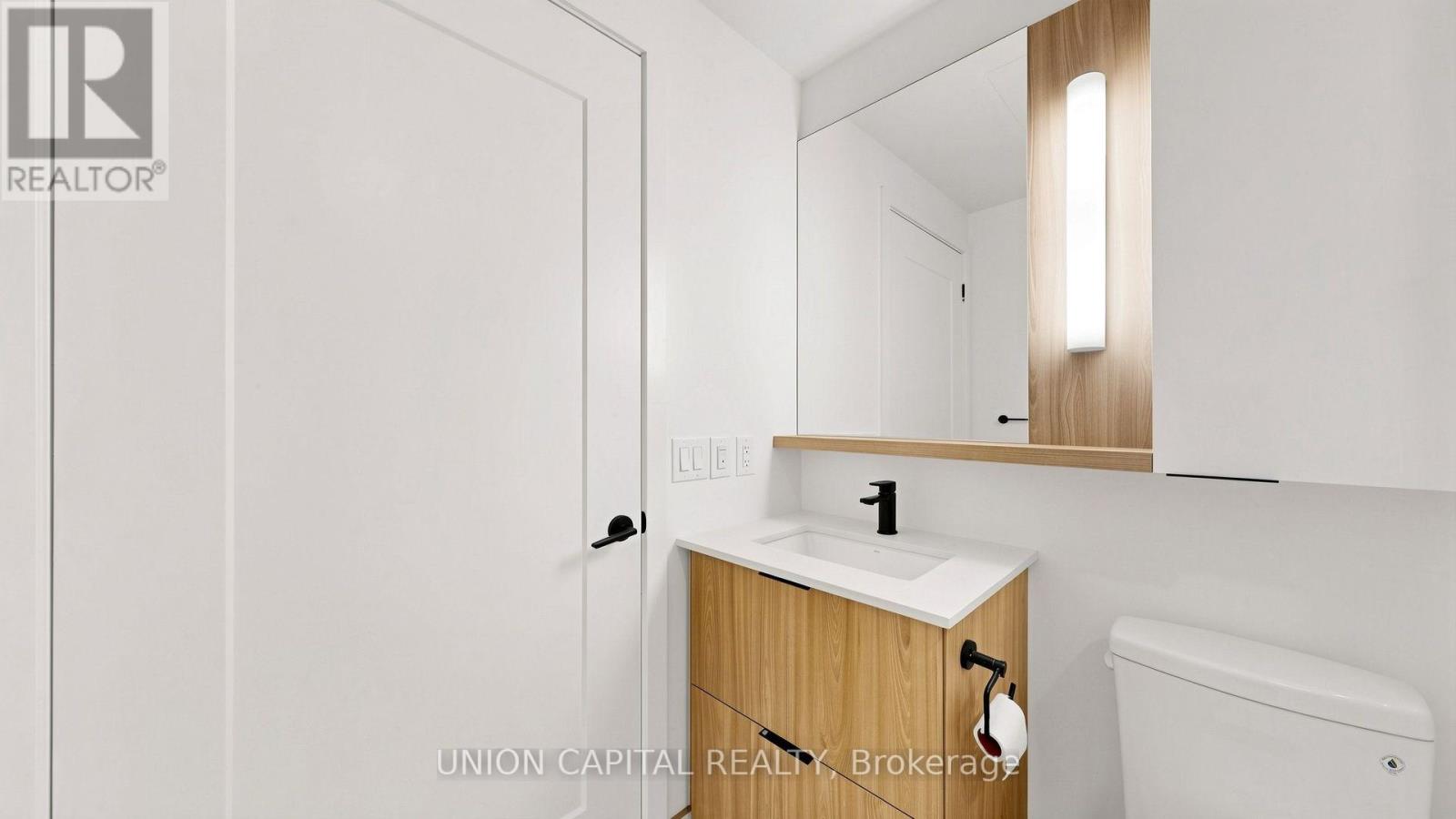 3013 - 5 Defries Street, Toronto, Ontario  M5A 0W7 - Photo 10 - C13635312