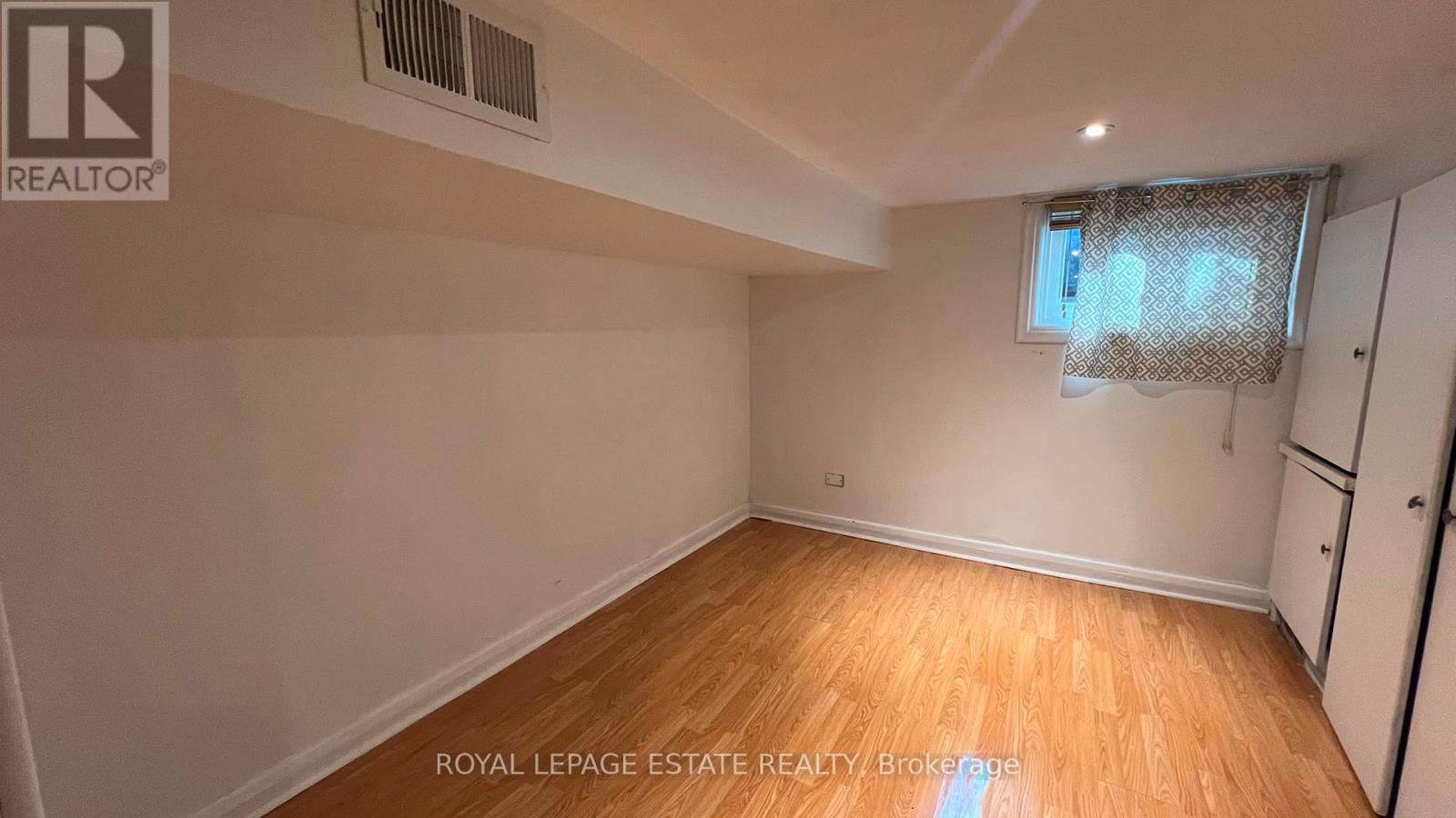 372 Victoria Park Avenue, Toronto, Ontario  M4E 3S8 - Photo 12 - E13596180