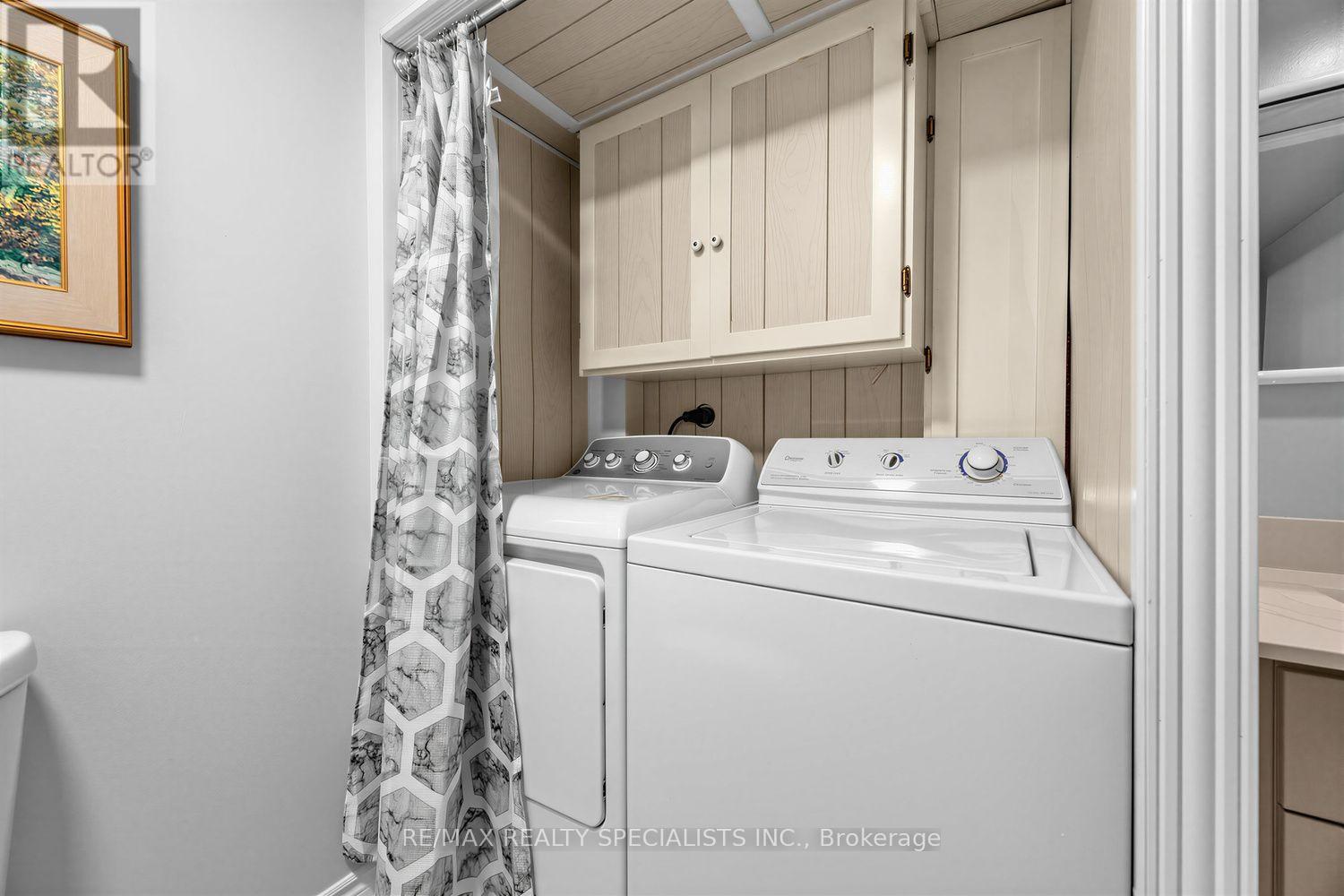 1152 West Shore Drive, Mississauga, Ontario  L5E 3H8 - Photo 27 - W13777004