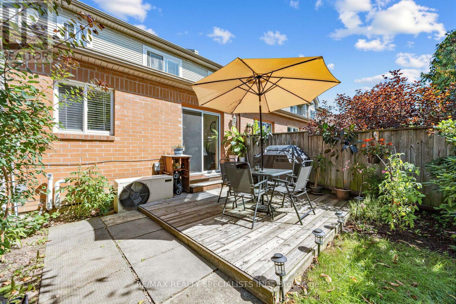 1152 West Shore Drive, Mississauga, Ontario  L5E 3H8 - Photo 31 - W13777004