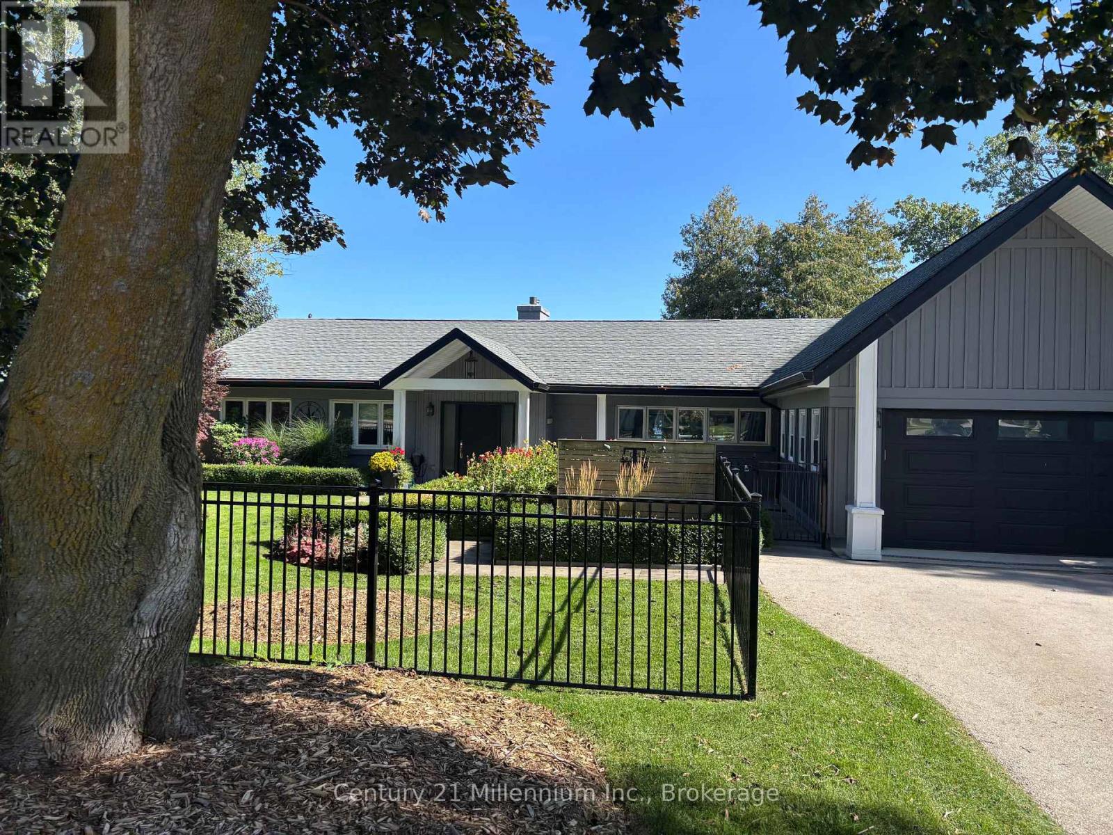 537 Grandview Drive, Meaford, Ontario  N4L 1K1 - Photo 2 - X13769064