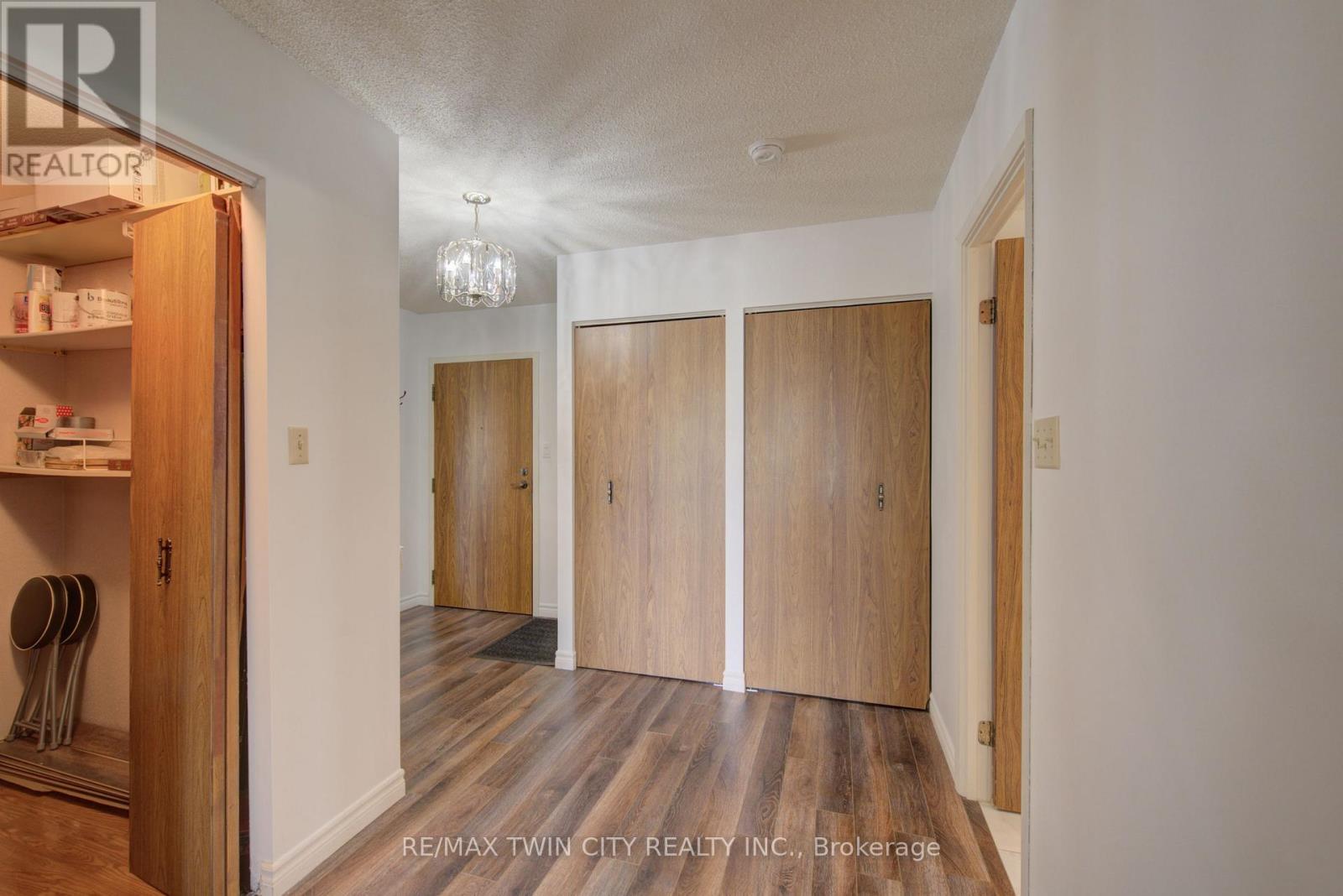 205 - 380 Champlain Boulevard, Cambridge, Ontario  N1R 7J6 - Photo 10 - X13776918