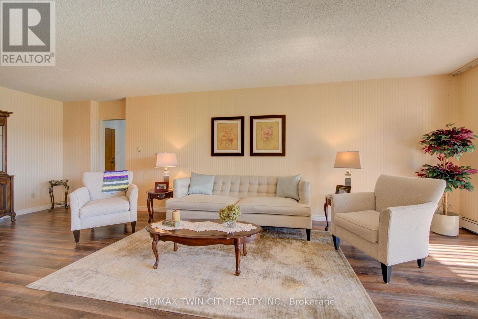 205 - 380 Champlain Boulevard, Cambridge, Ontario  N1R 7J6 - Photo 13 - X13776918