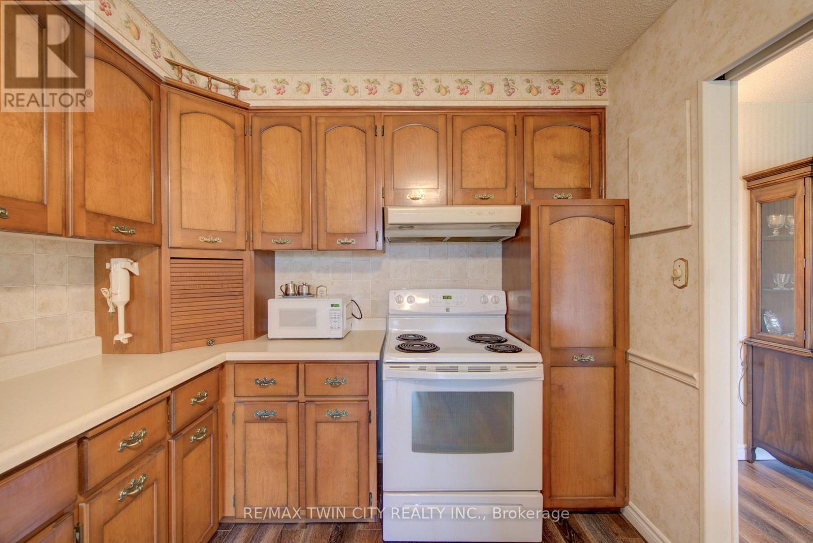 205 - 380 Champlain Boulevard, Cambridge, Ontario  N1R 7J6 - Photo 18 - X13776918