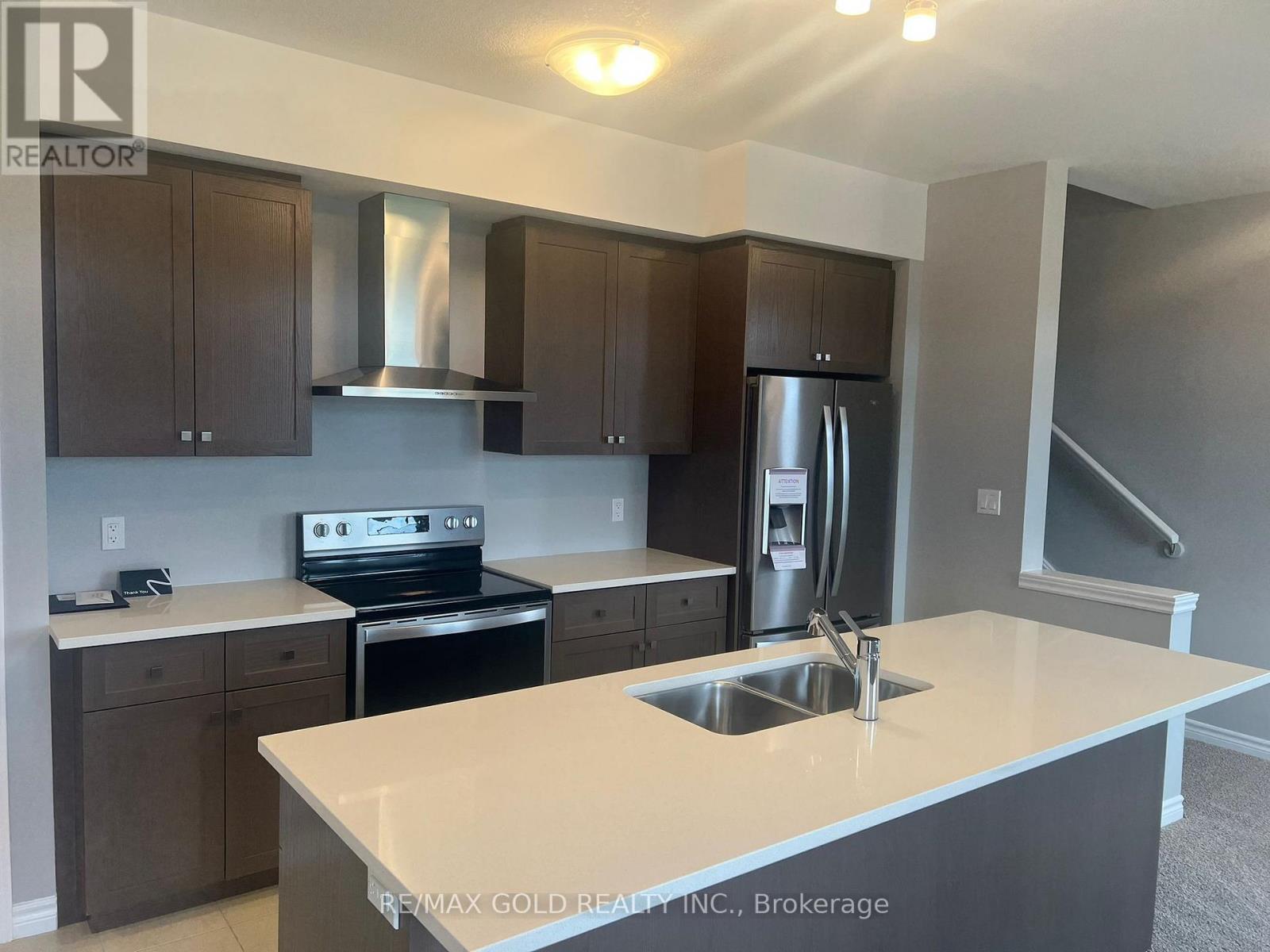 122 Oat Lane, Kitchener, Ontario  N2R 0S8 - Photo 5 - X13776940